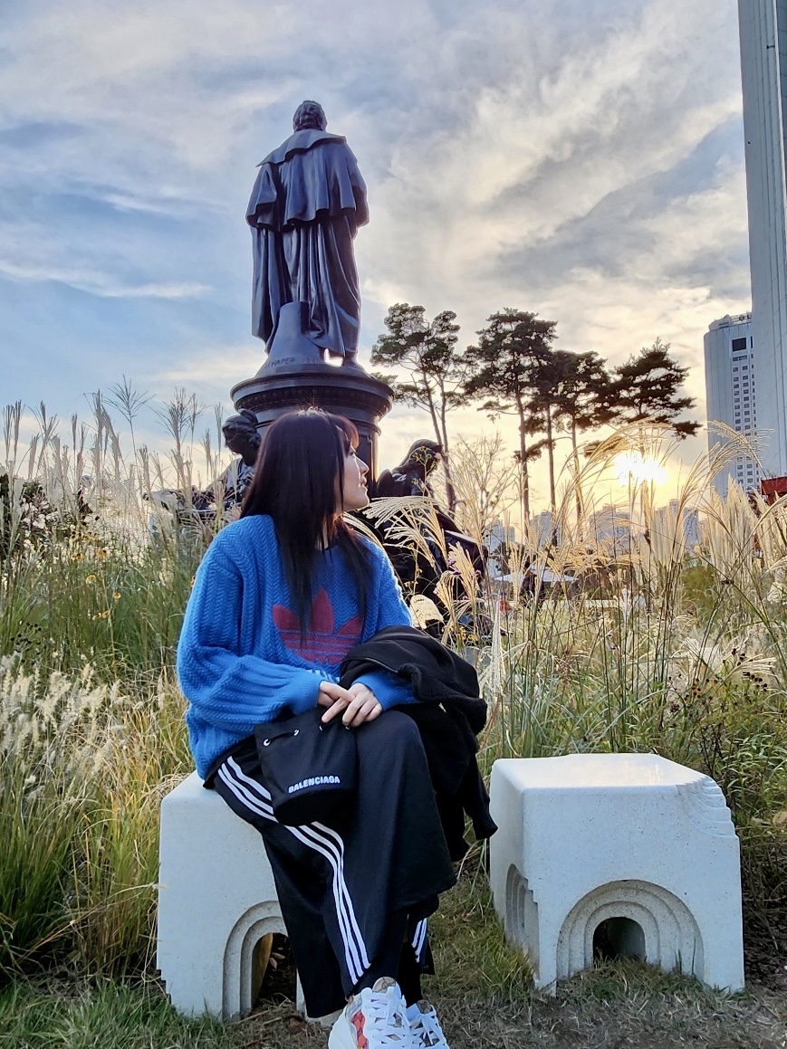 Gucci x Adidas Wool Knit Sweater Blue, (W) Adidas 3S Skirt Black - KR Sizing 착용 스타일 - 2