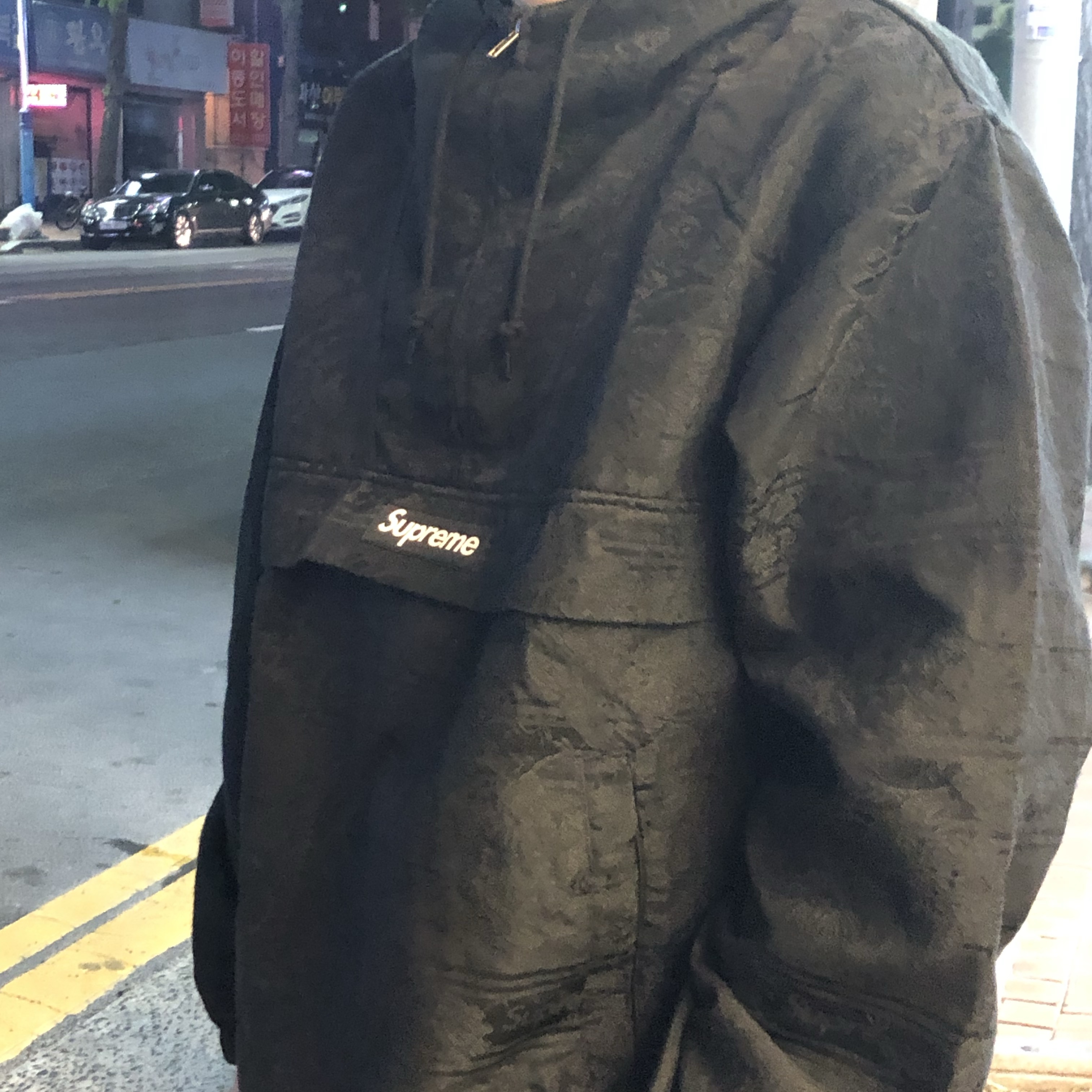 Supreme Floral Tapestry Anorak Black - 21SS 착용 스타일 - 2