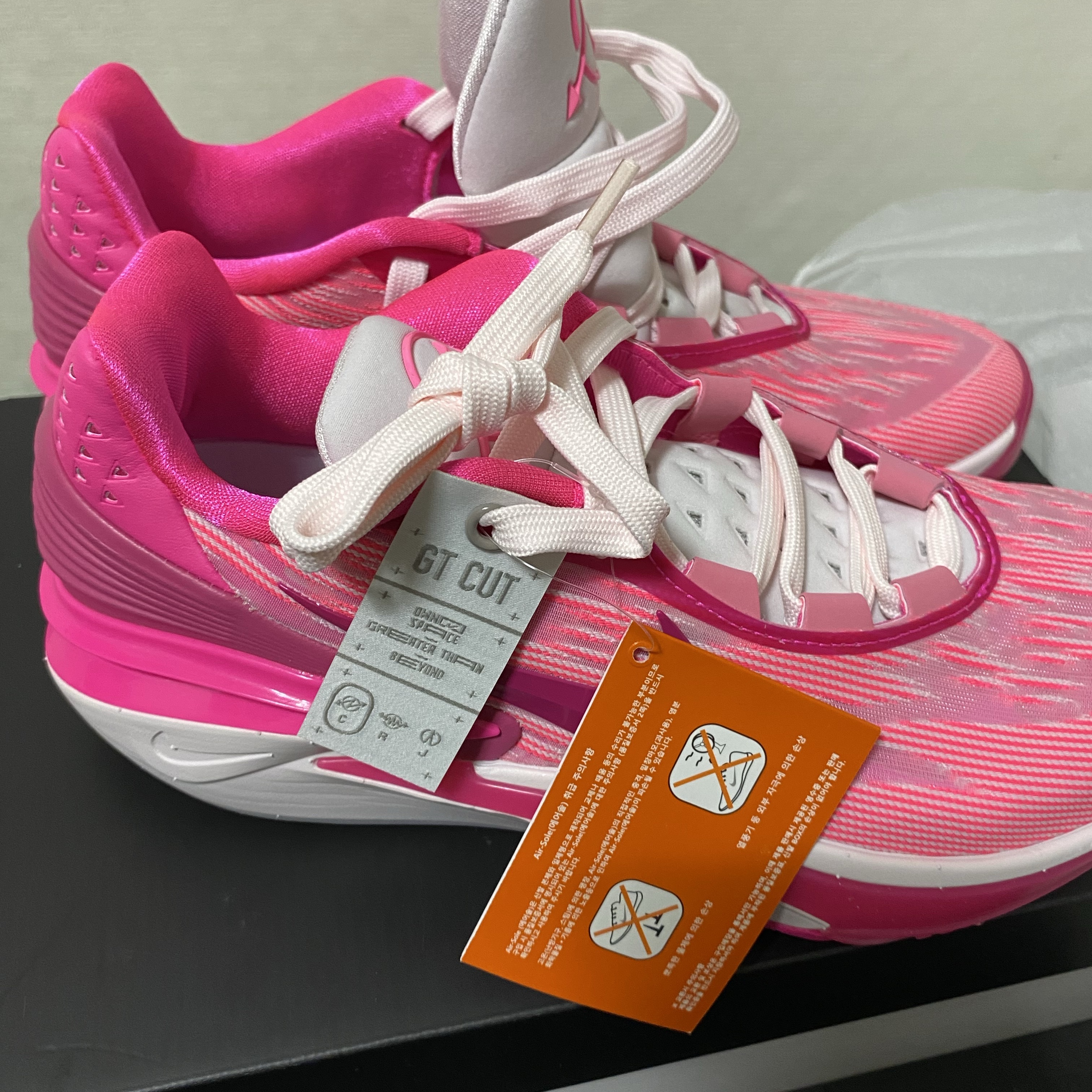 Nike Air Zoom GT Cut 2 EP Hyper Pink 착용 스타일