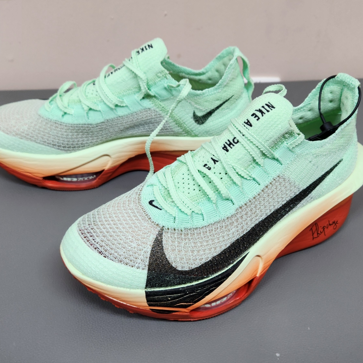 Nike Air Zoom Alphafly Next% 3 Eliud Kipchoge 착용 스타일 - 1