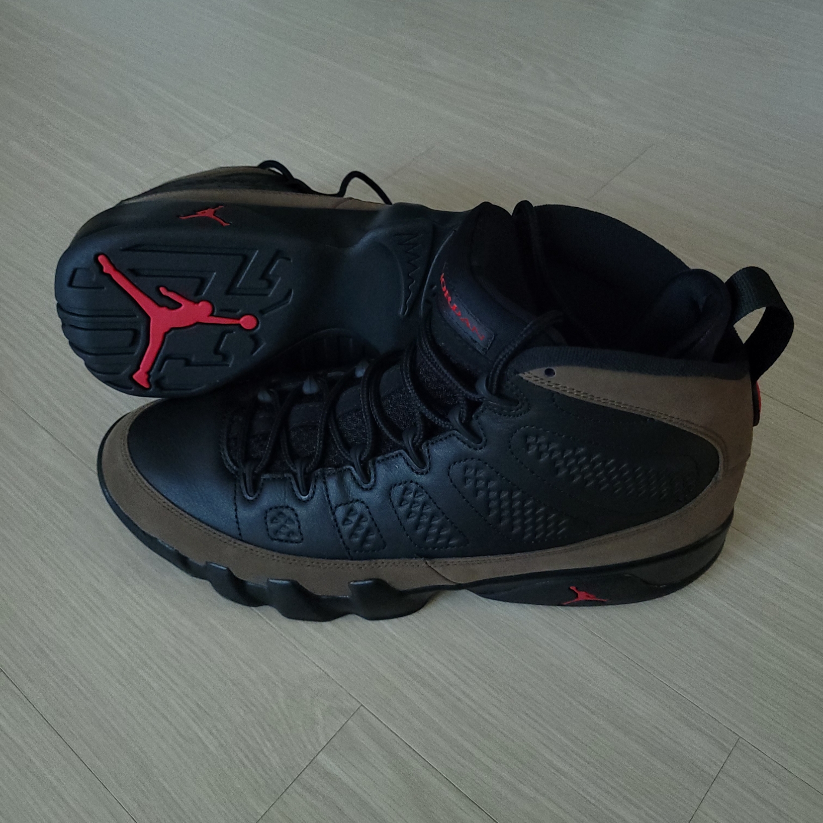 Jordan 9 Retro Olive 착용 스타일 - 2
