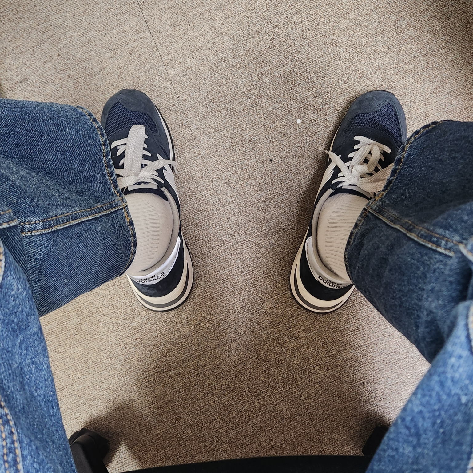 New Balance 990v1 Made in USA Navy 착용 스타일