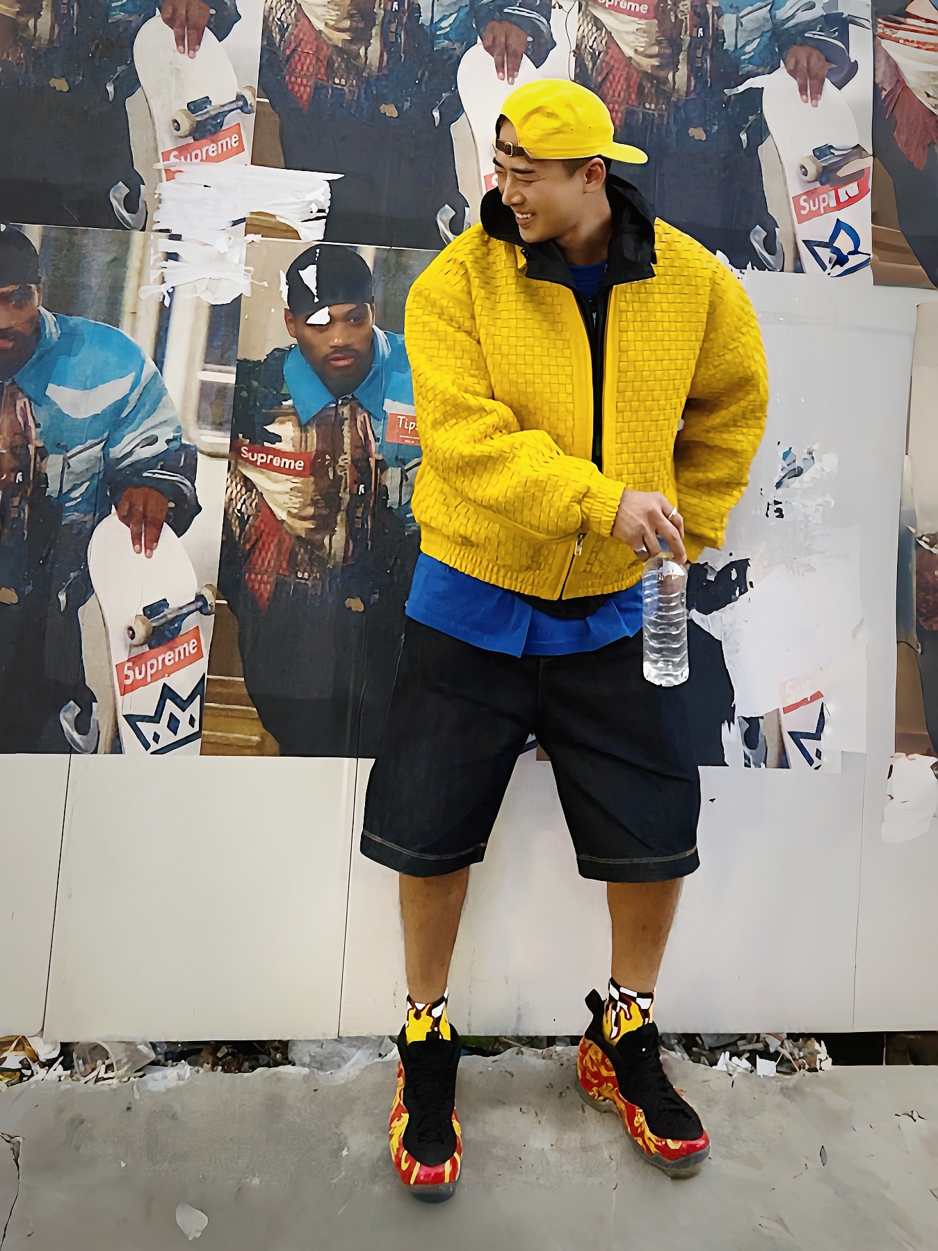 Supreme Woven Leather Varsity Jacket Yellow - 23FW, Supreme AOI Glow in the Dark Track Jacket Black - 22SS 착용 스타일 - 1