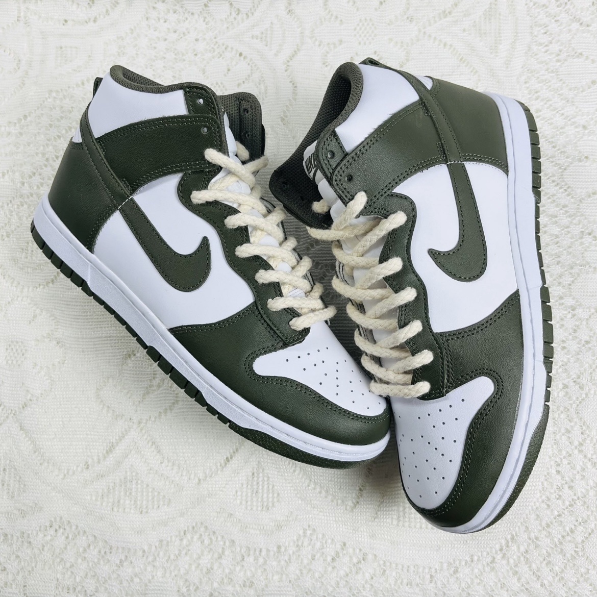 (W) Nike Dunk Low Essential Green Paisley 착용 스타일 - 2