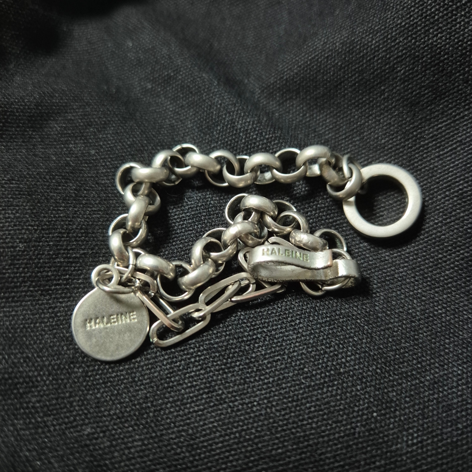 Haleine Metal Layered Bracelet Silver 착용 스타일 - 1