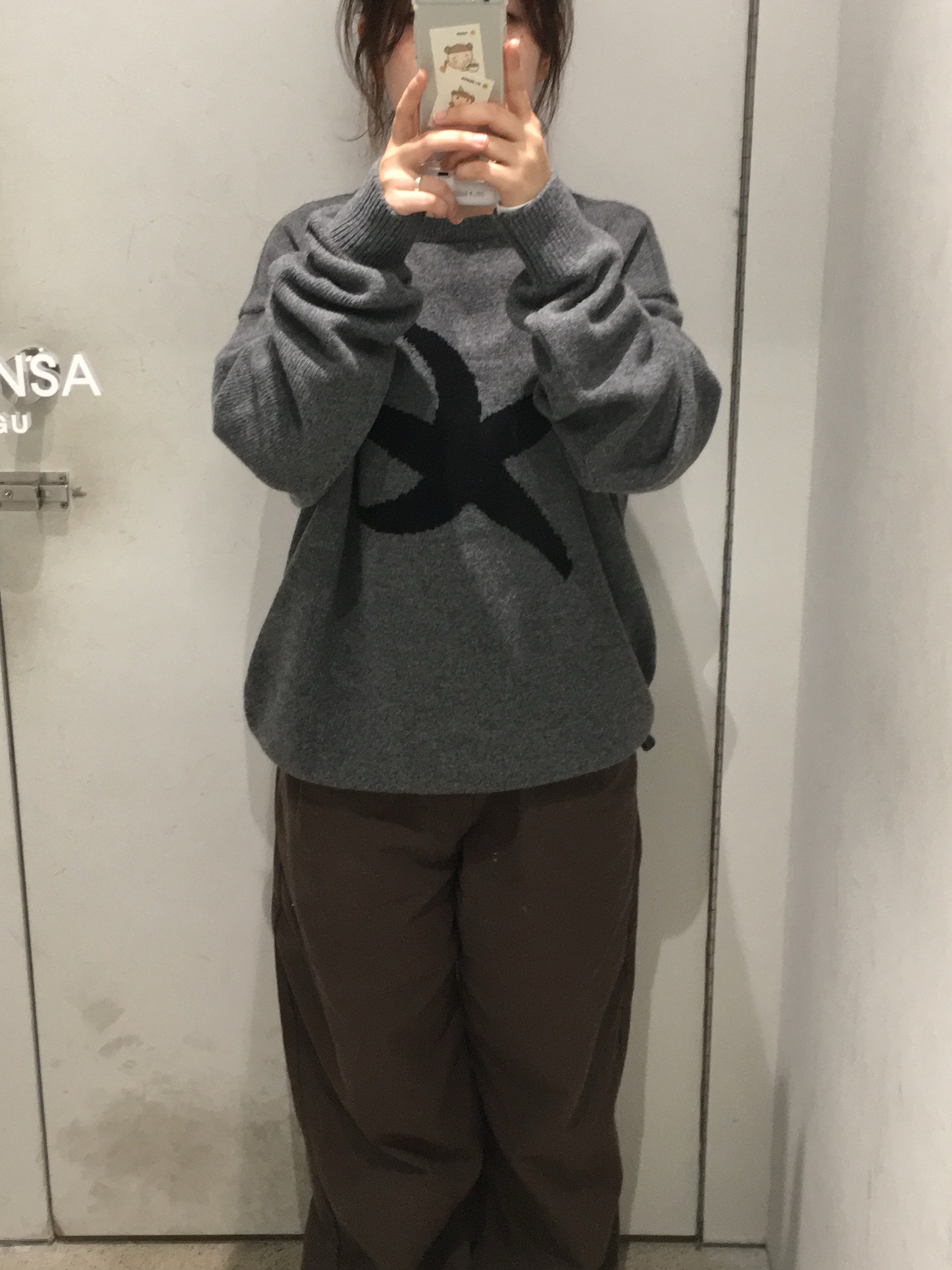 [KREAM 단독] Safarispot Women 1/2 Basic Safari Hoodie Black, [KREAM 단독] Safarispot Women 1/2 Basic Safari Hoodie White 착용 스타일 - 3