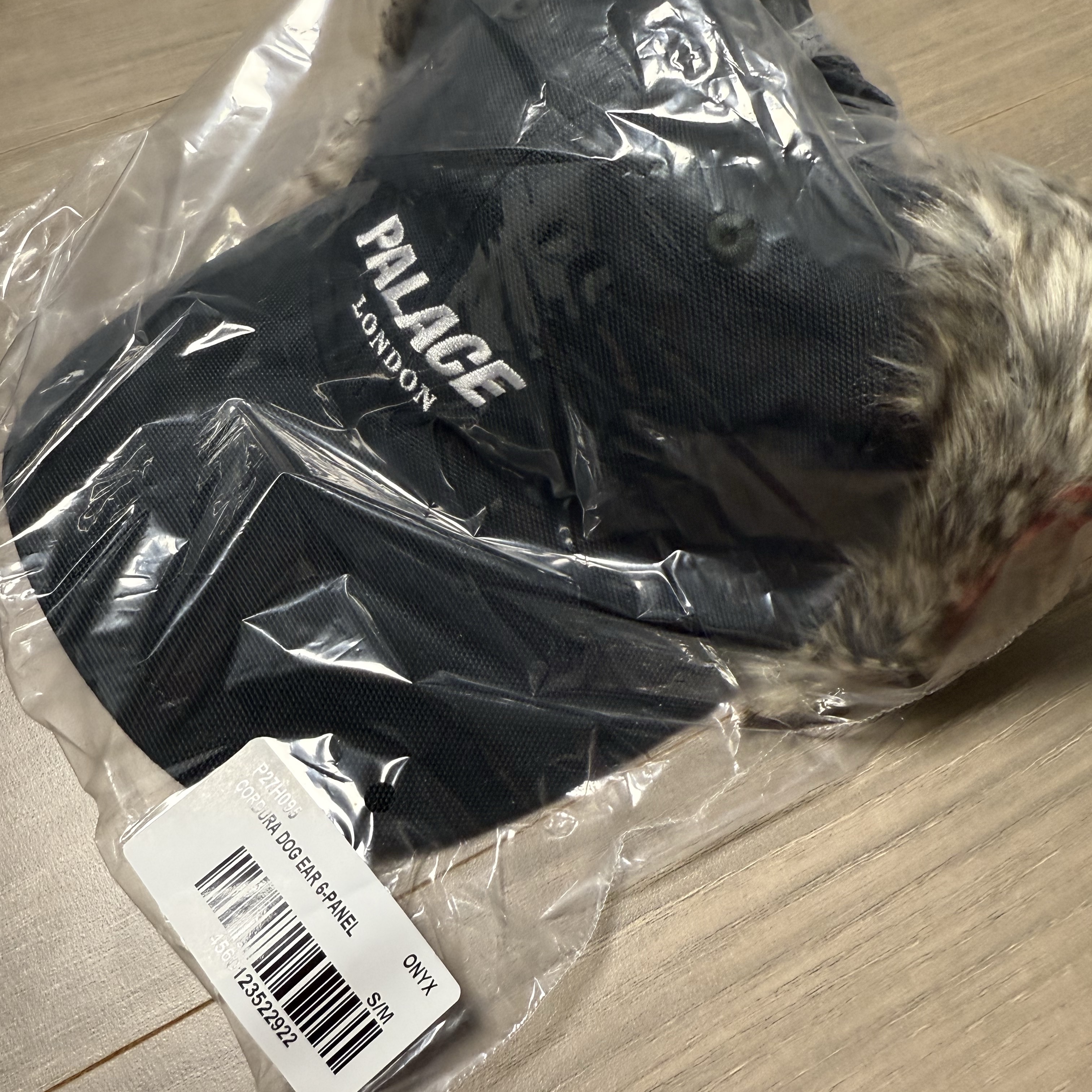 Palace Cordura Dog Ear 6-Panel Onyx - 24FW 착용 스타일
