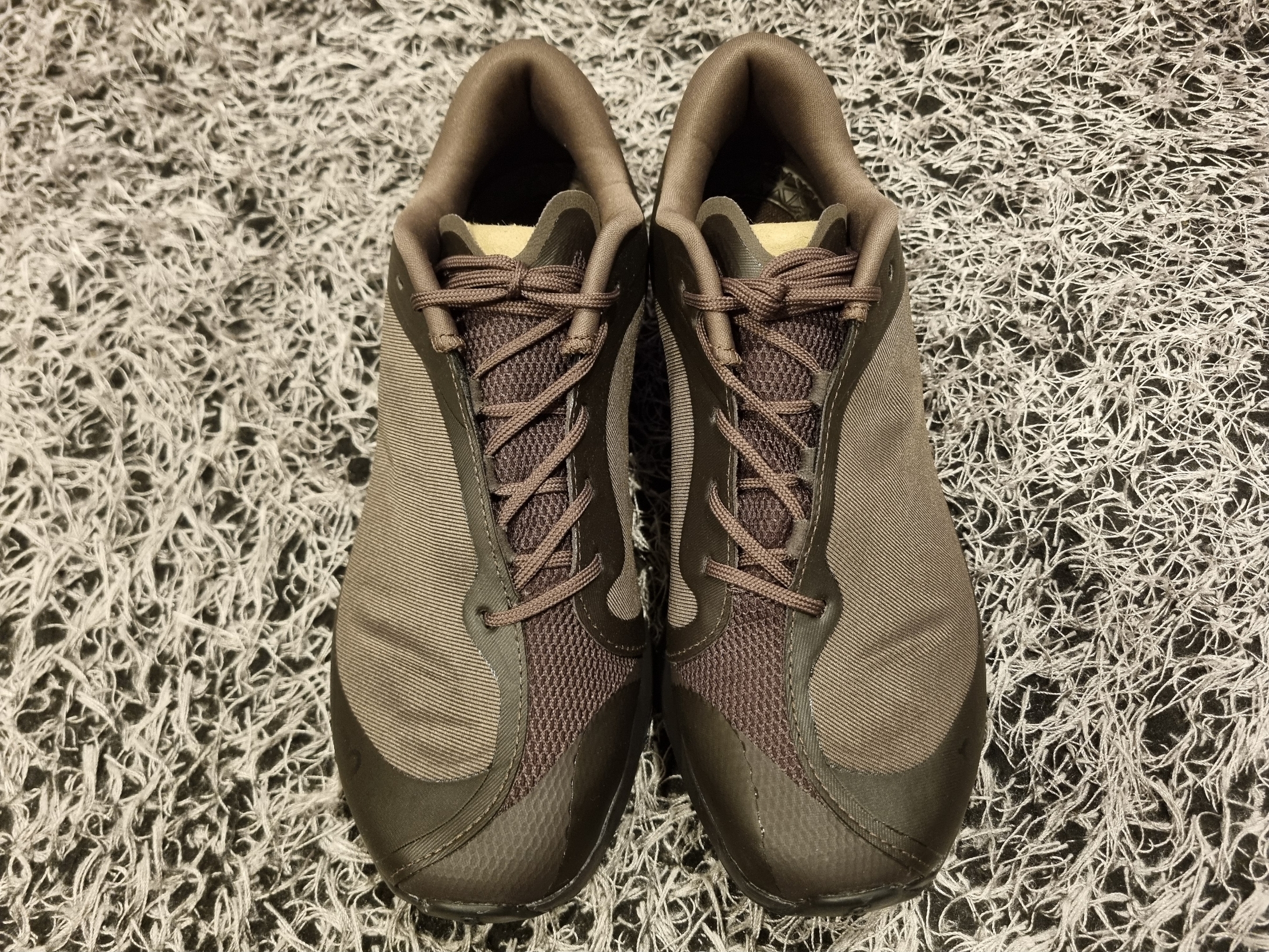 (W) On Running x Post Archive Faction (Paf) Cloudventure Peak Cacao Espresso 착용 스타일 - 4