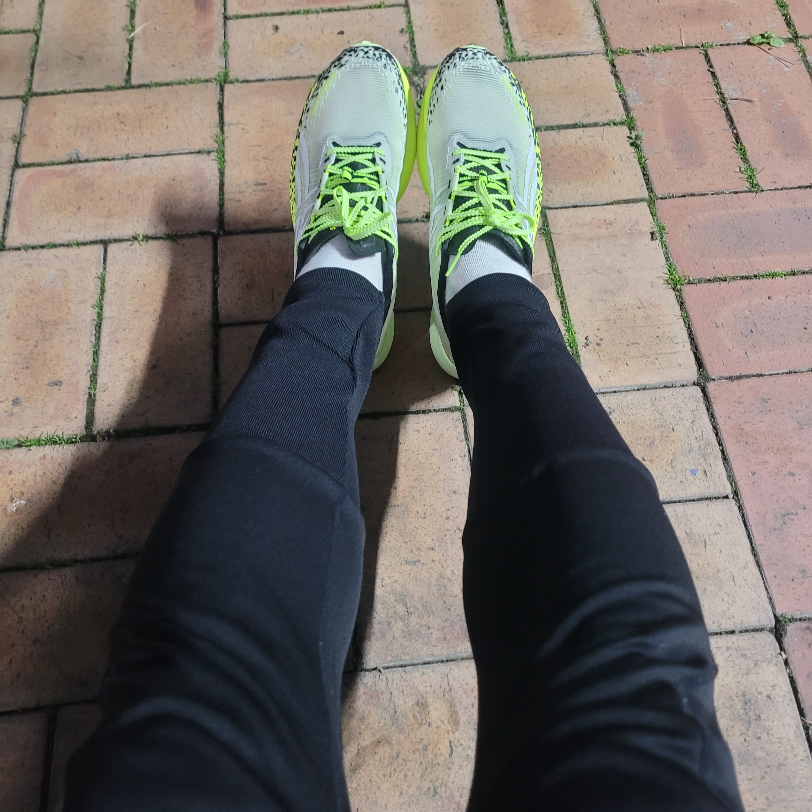 Asics Metafuji Trail Cool Matcha Black 착용 스타일