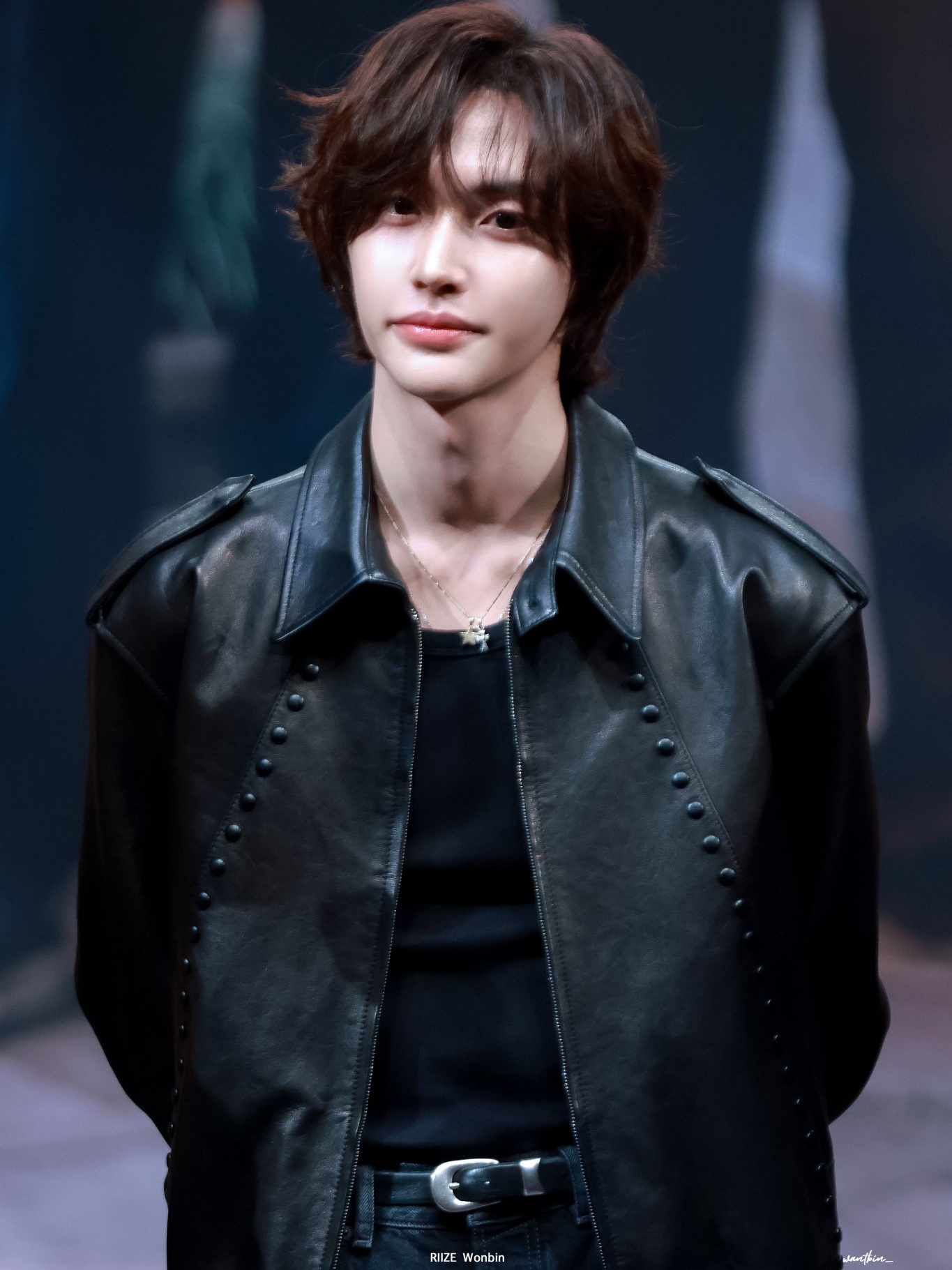 Solid Homme Leather Stud Blouson Black 착용 스타일