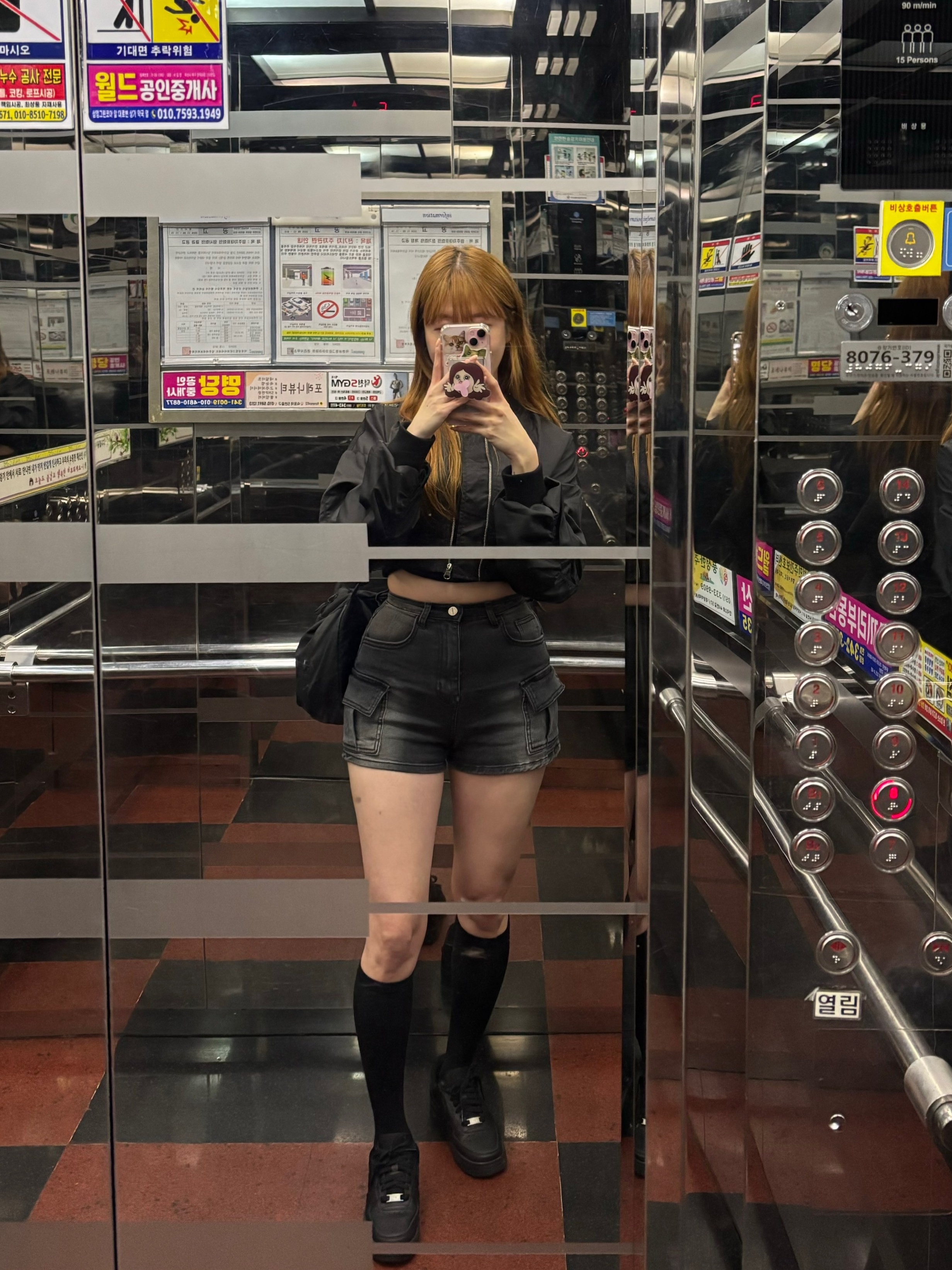 (W) Nike Sport Essential Ribbed Cropped Tank Top Black Sail - Asia, Nike Air Force 1 '07 Low Triple Black 착용 스타일 - 2