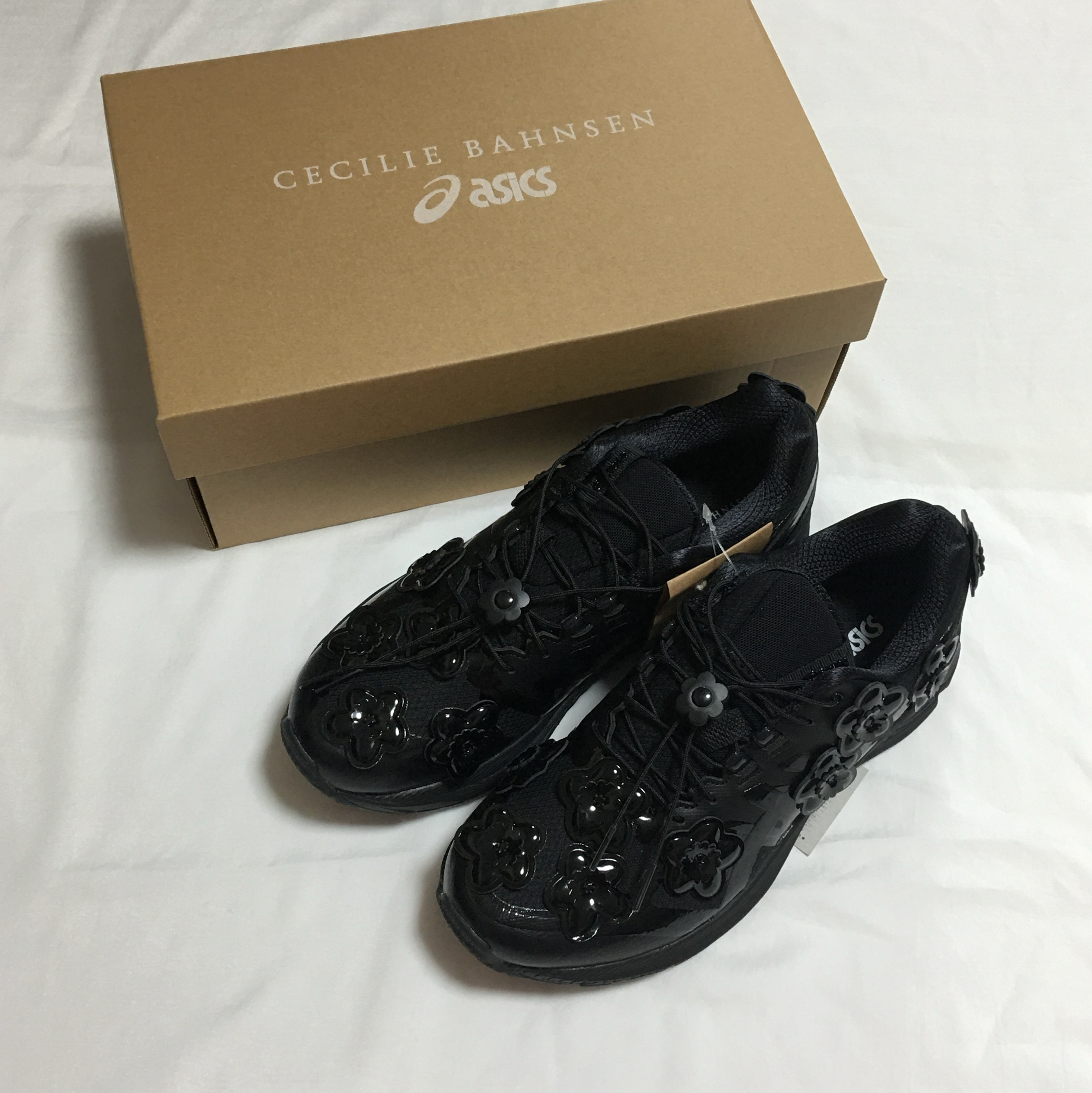 Asics x Cecilie Bahnsen Gel-Terrain Black 착용 스타일 - 1