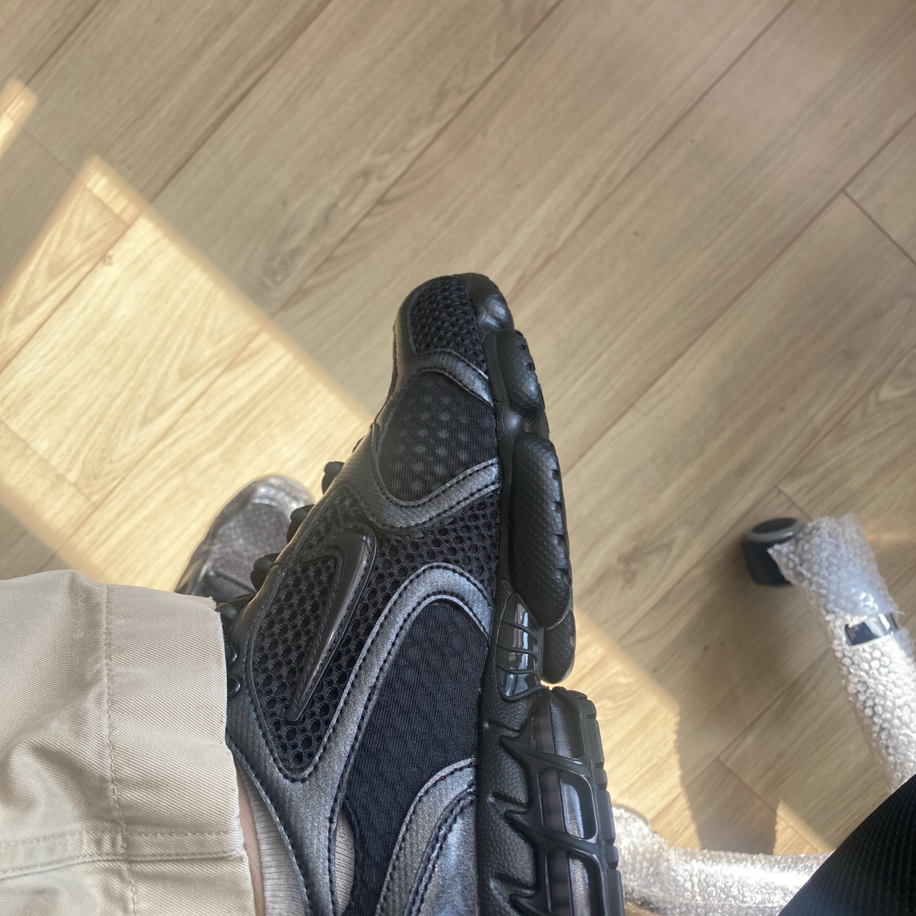 Nike Air Zoom Spiridon Cage 2 Black Anthracite 착용 스타일 - 3