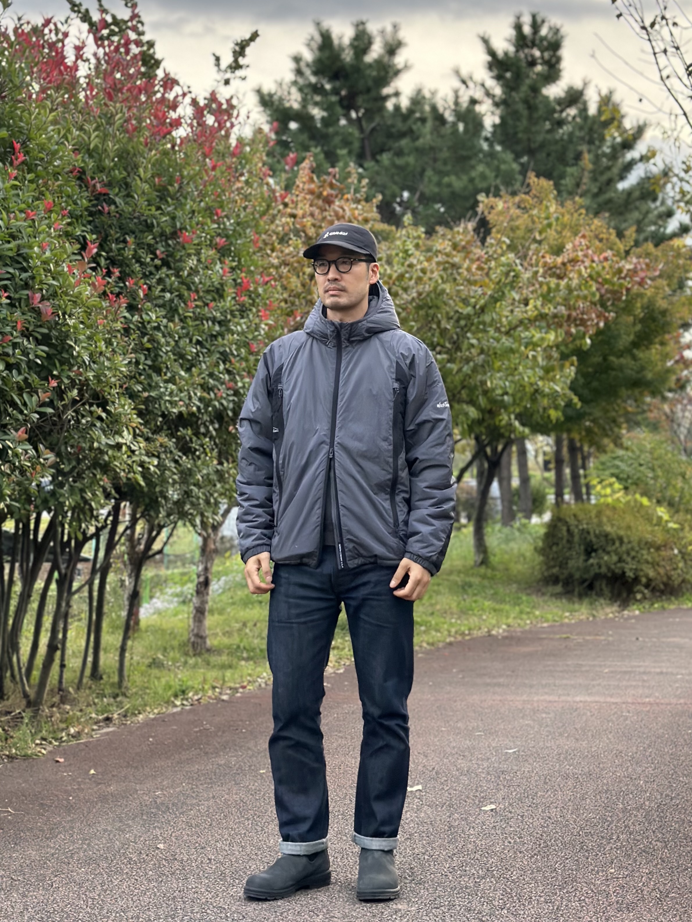 Wildthings Mountain Field Padding Jacket Graphite 착용 스타일 - 1