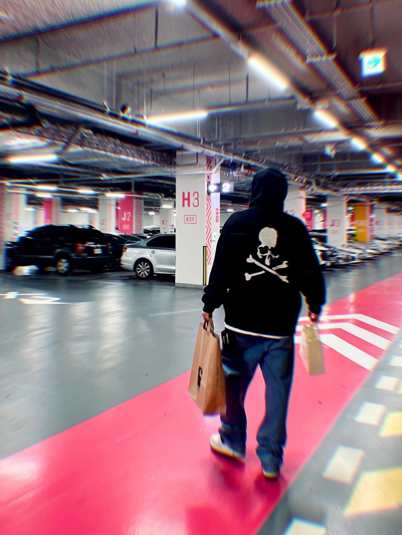 Vans Vault x Mastermind World Zip Hoodie Black, Nike Air Force 1 Low Retro Cocoa Snake 2018 착용 스타일