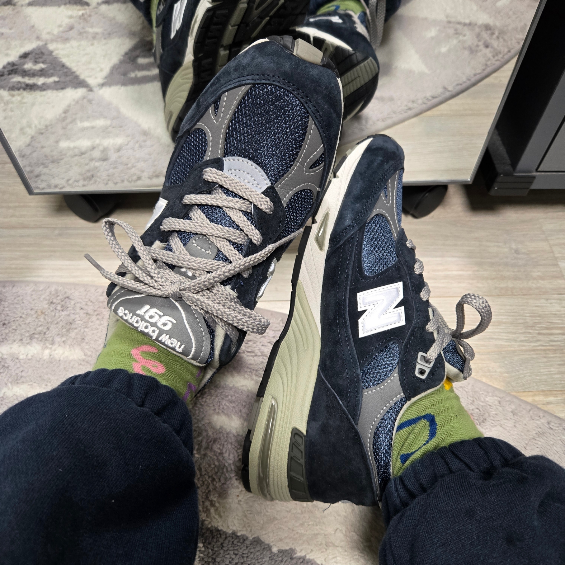 (W) New Balance 991 Made in UK Navy 착용 스타일