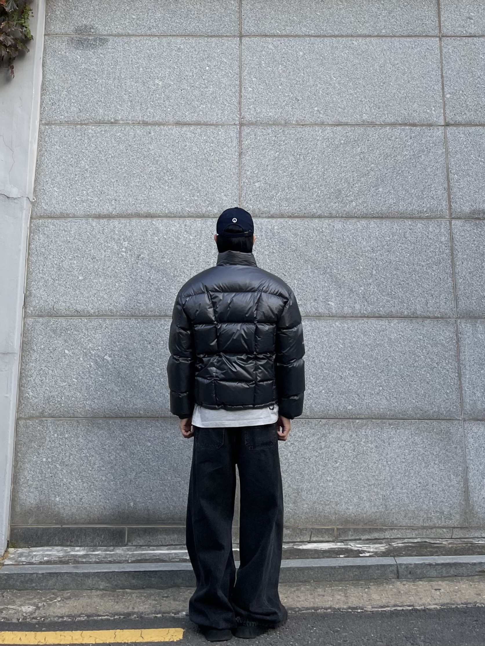 Wildthings Mountain Field Down Puffer Graphite 착용 스타일 - 3