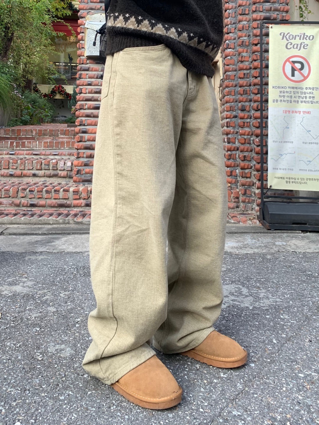 UGG Tasman Slipper Chestnut 착용 스타일 - 3