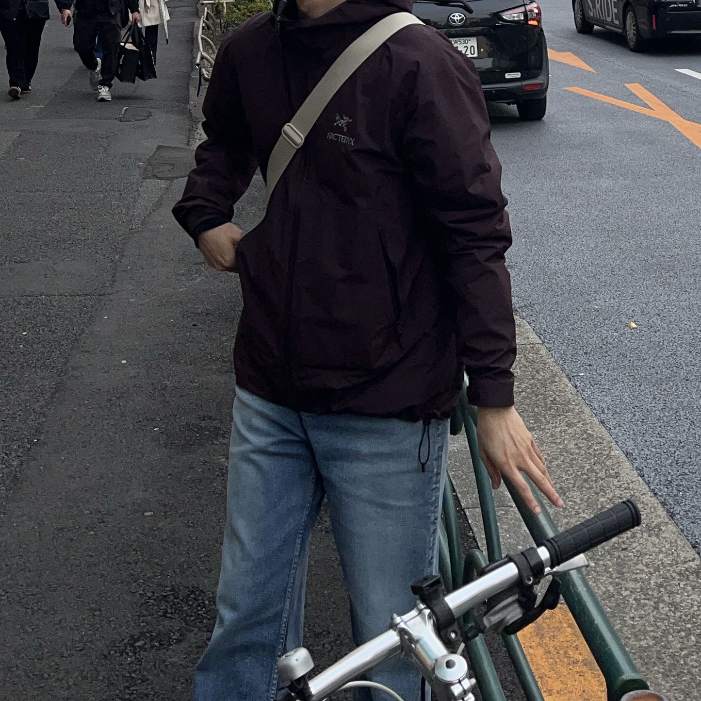 Arc'teryx Zeta SL Jacket Phantasm Flux 착용 스타일