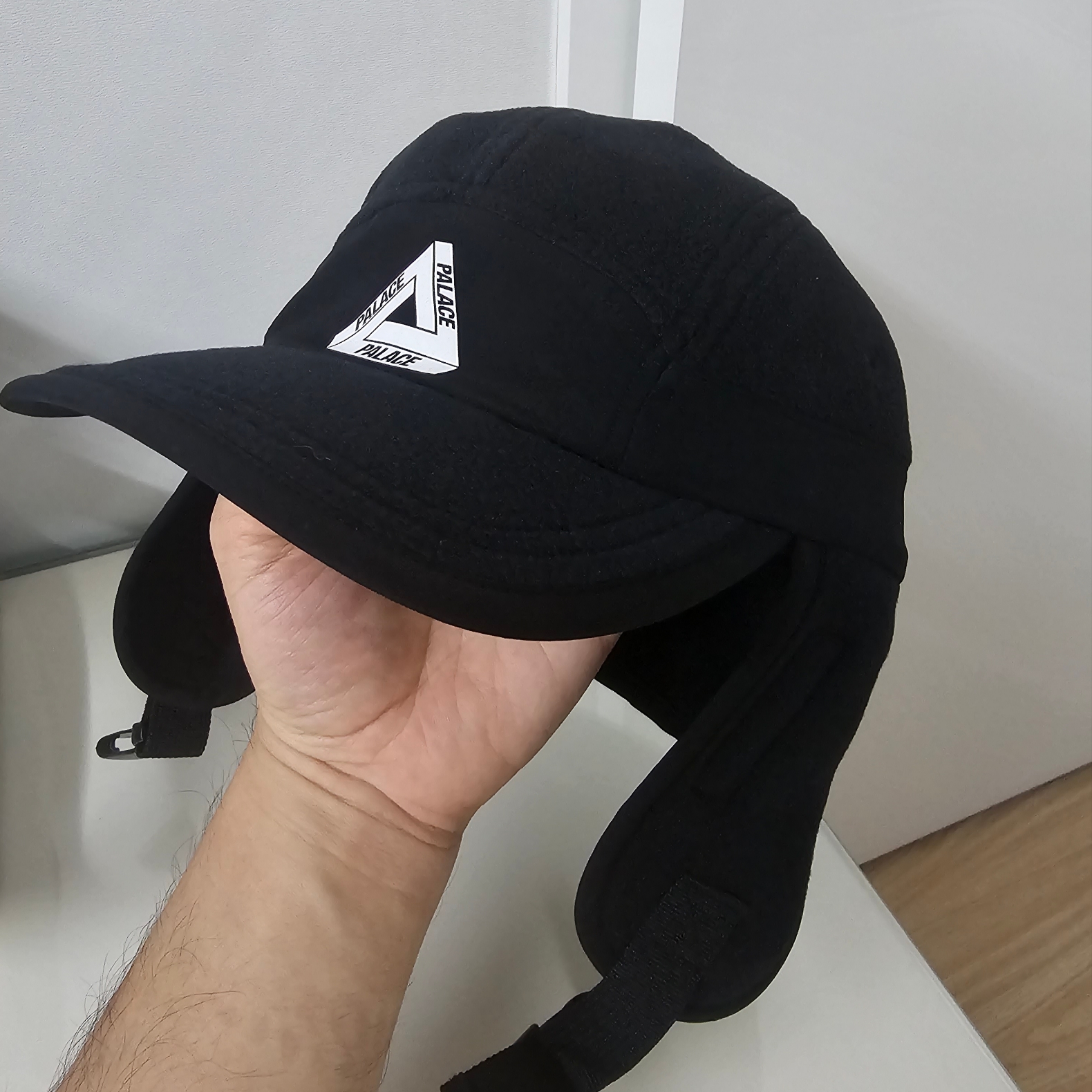 Palace Polartec Mask 5-Panel Black - 24FW 착용 스타일 - 1