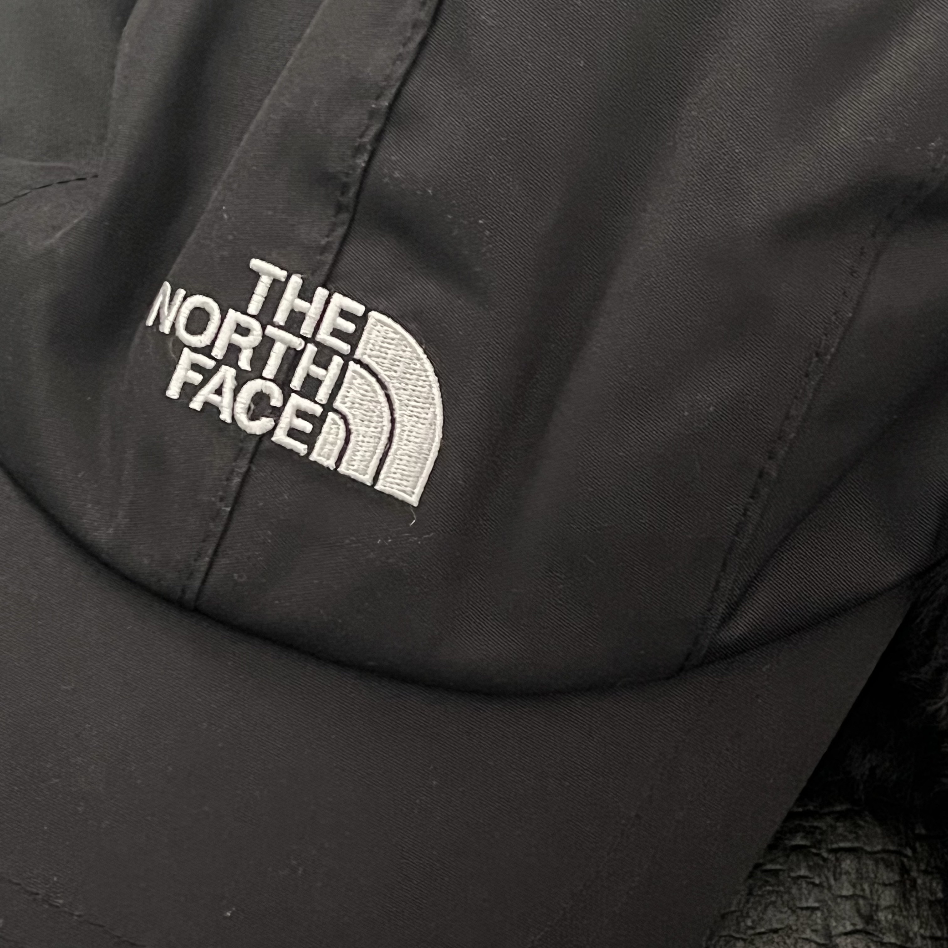 The North Face Drivent Earmuff Cap Black 착용 스타일