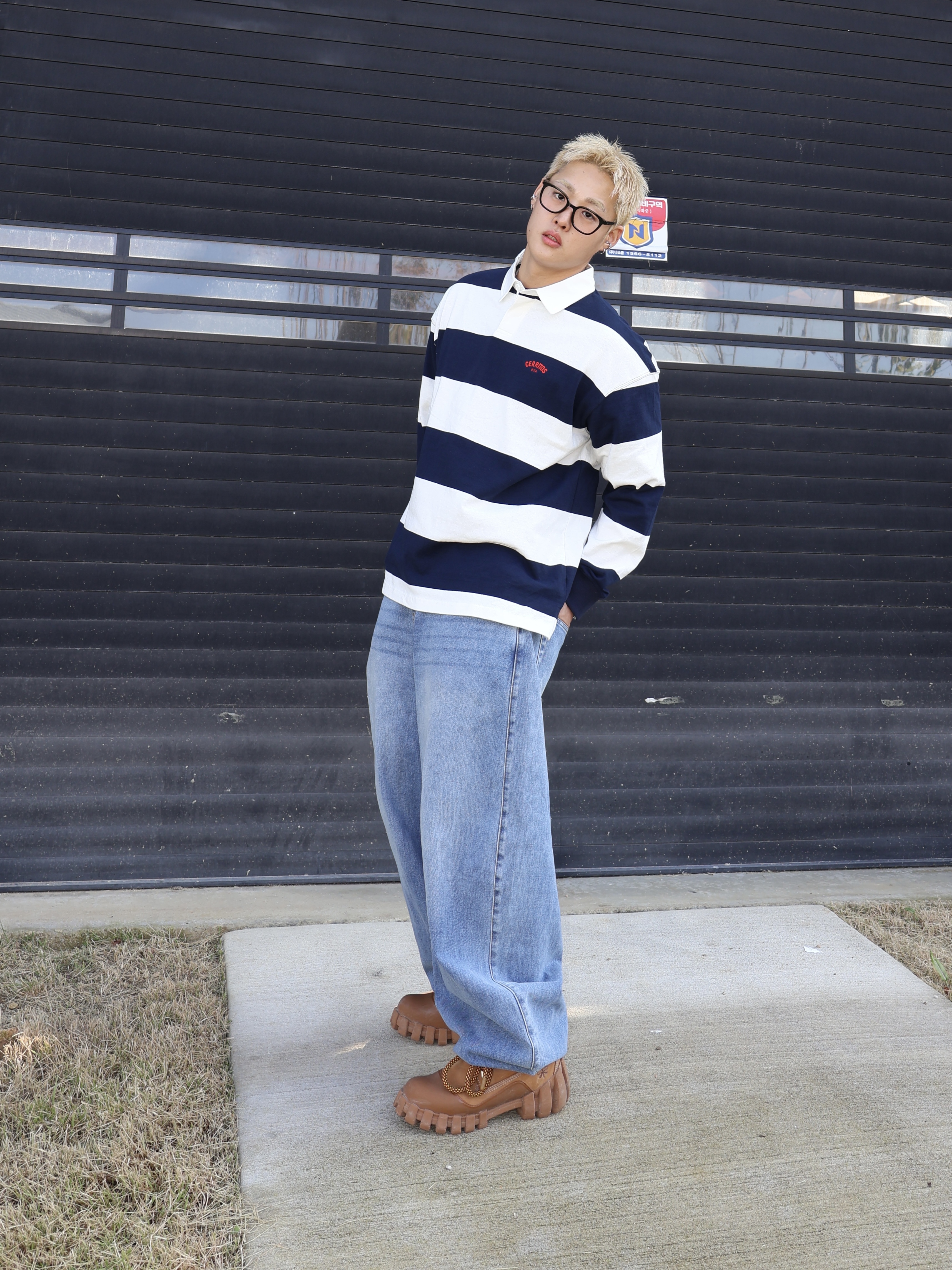 Hotel Cerritos Stripe Rugby Long Sleeve T-Shirt White 착용 스타일 - 2