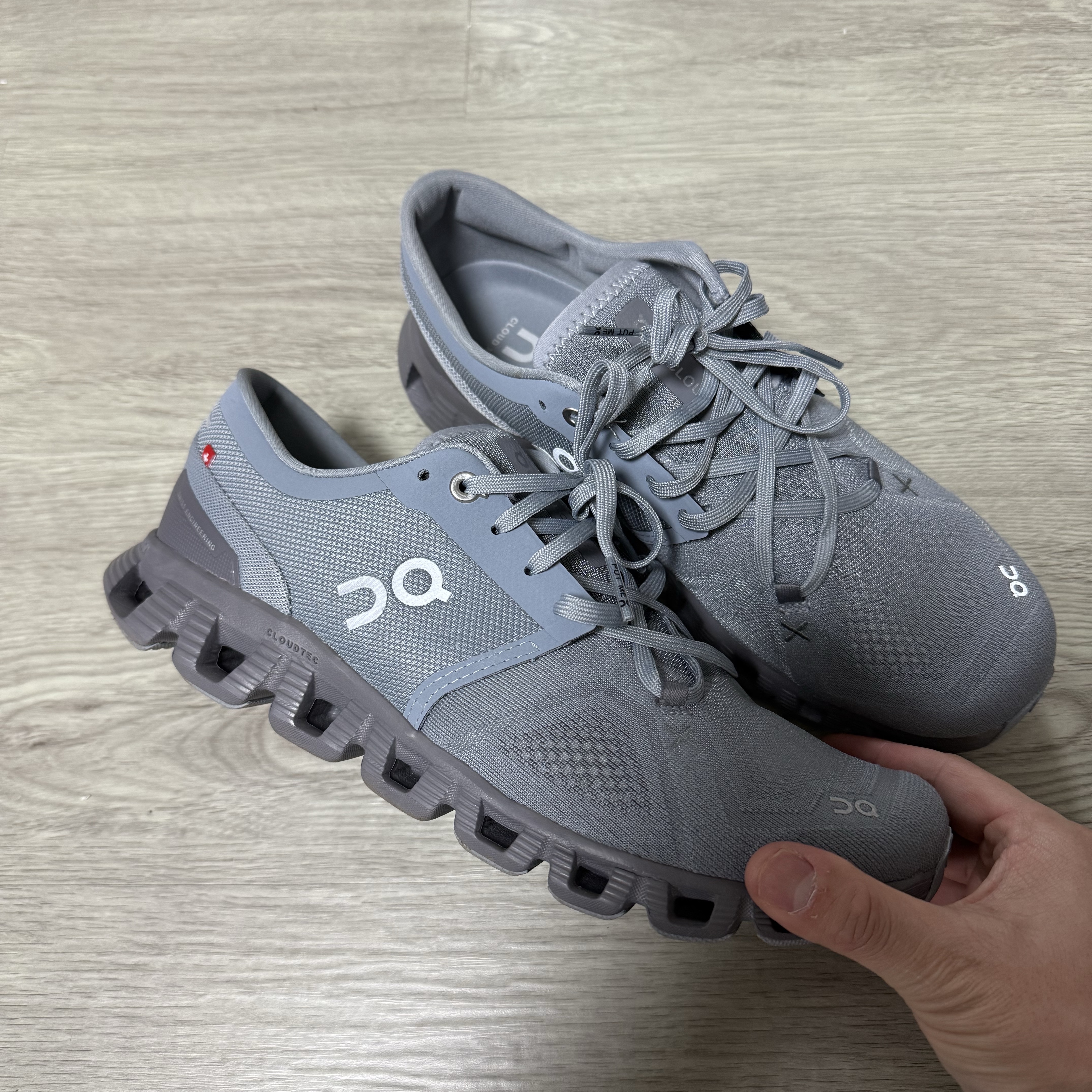 On Running Cloud X 3 Mist Rock 착용 스타일 - 1