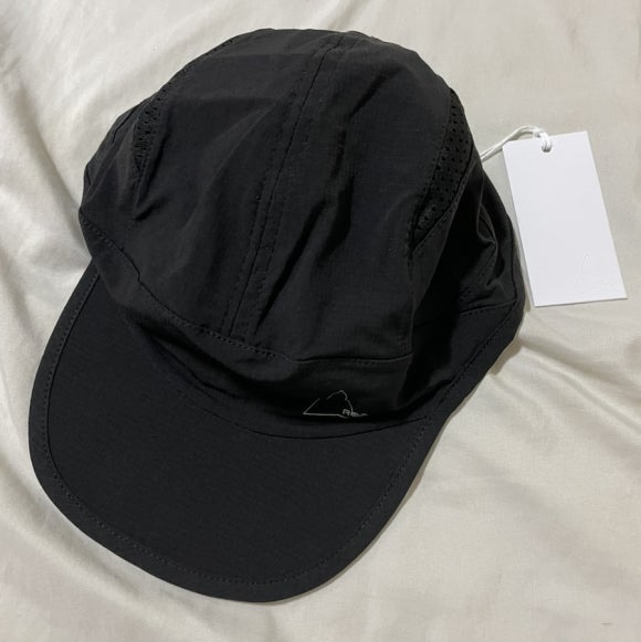 Roa Hiking Cap Black 착용 스타일