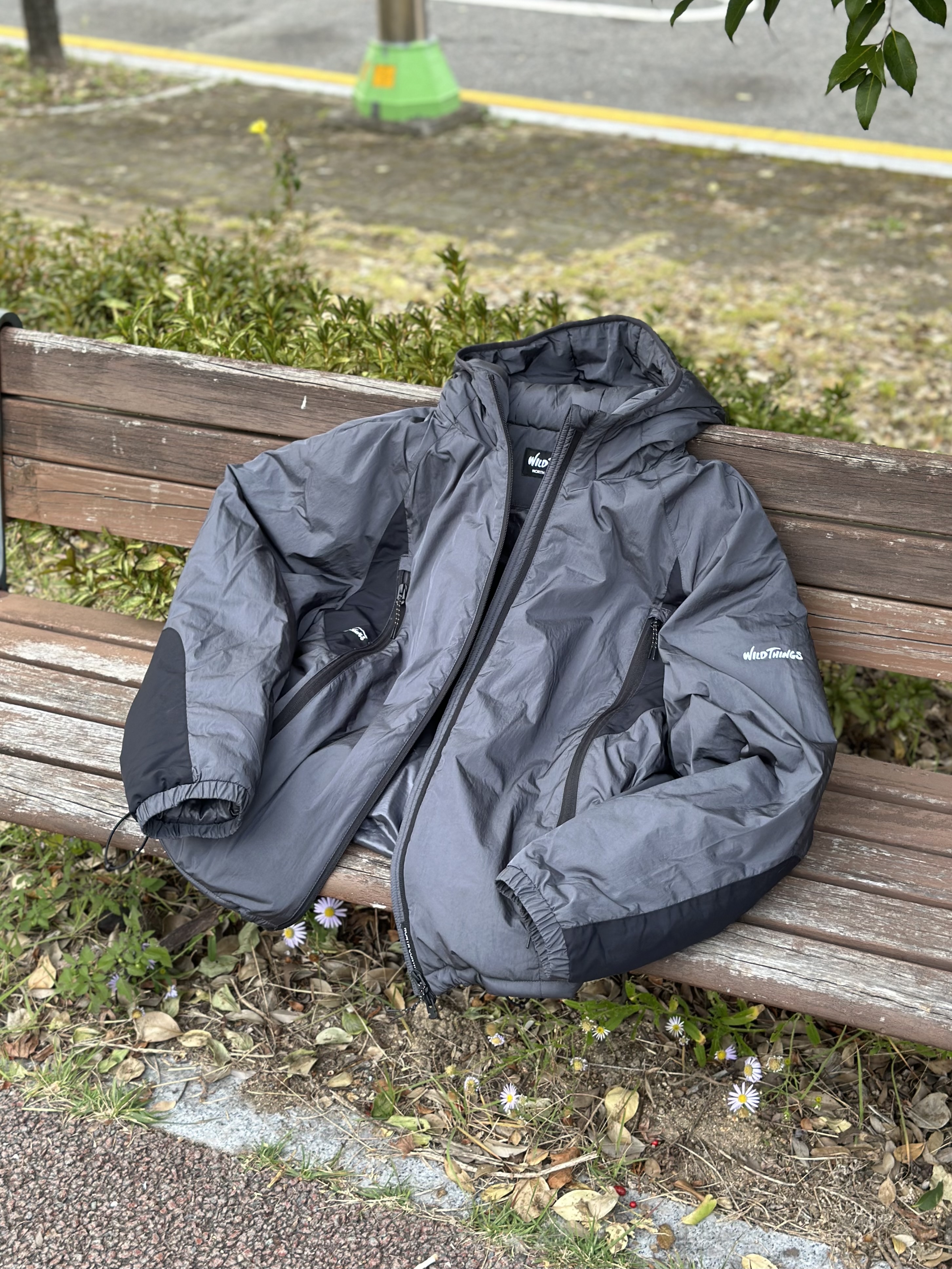 Wildthings Mountain Field Padding Jacket Graphite 착용 스타일 - 5
