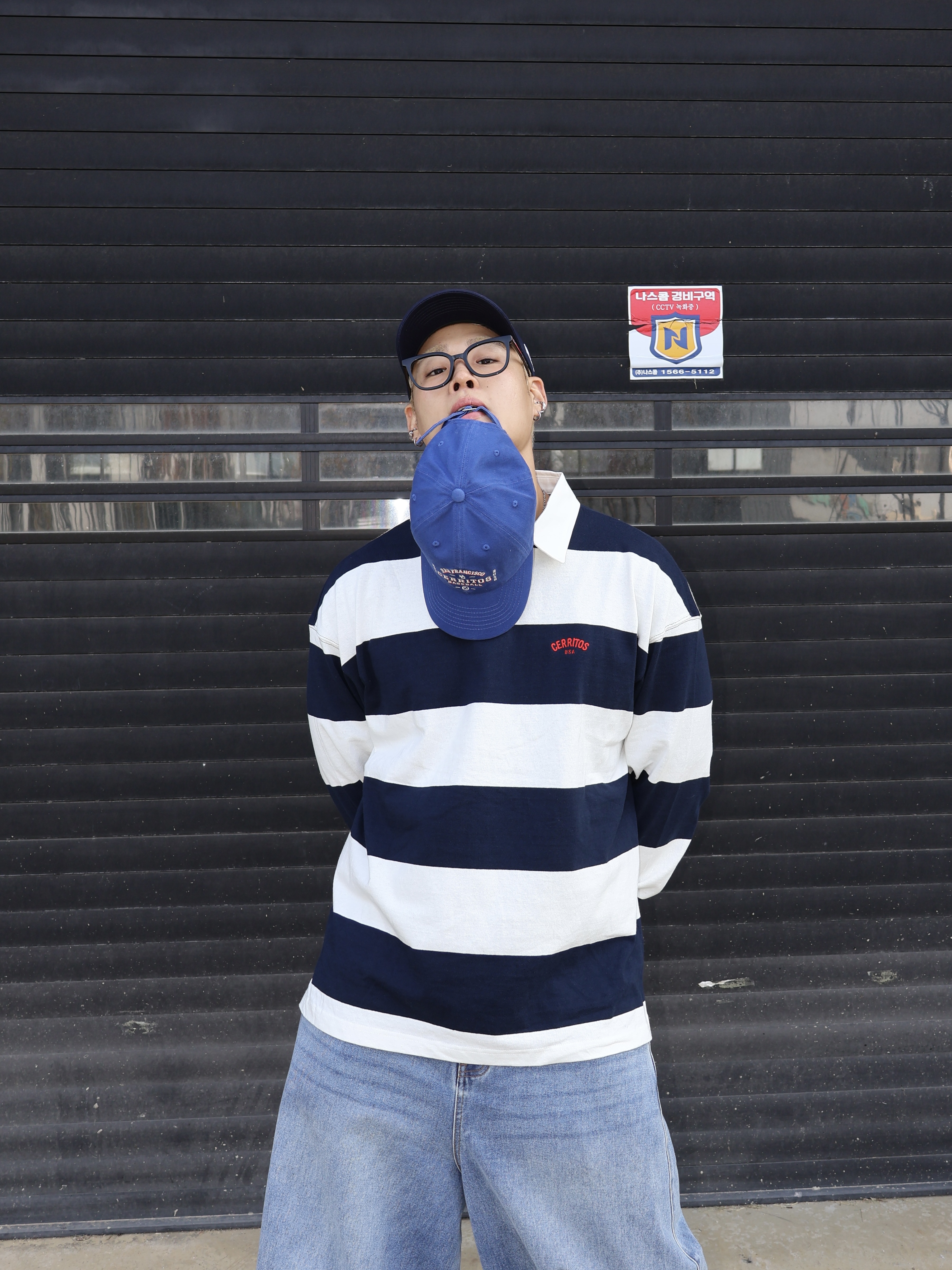 Hotel Cerritos HC SFC Ball Cap DeepBlue, Hotel Cerritos Stripe Rugby Long Sleeve T-Shirt White 착용 스타일 - 6