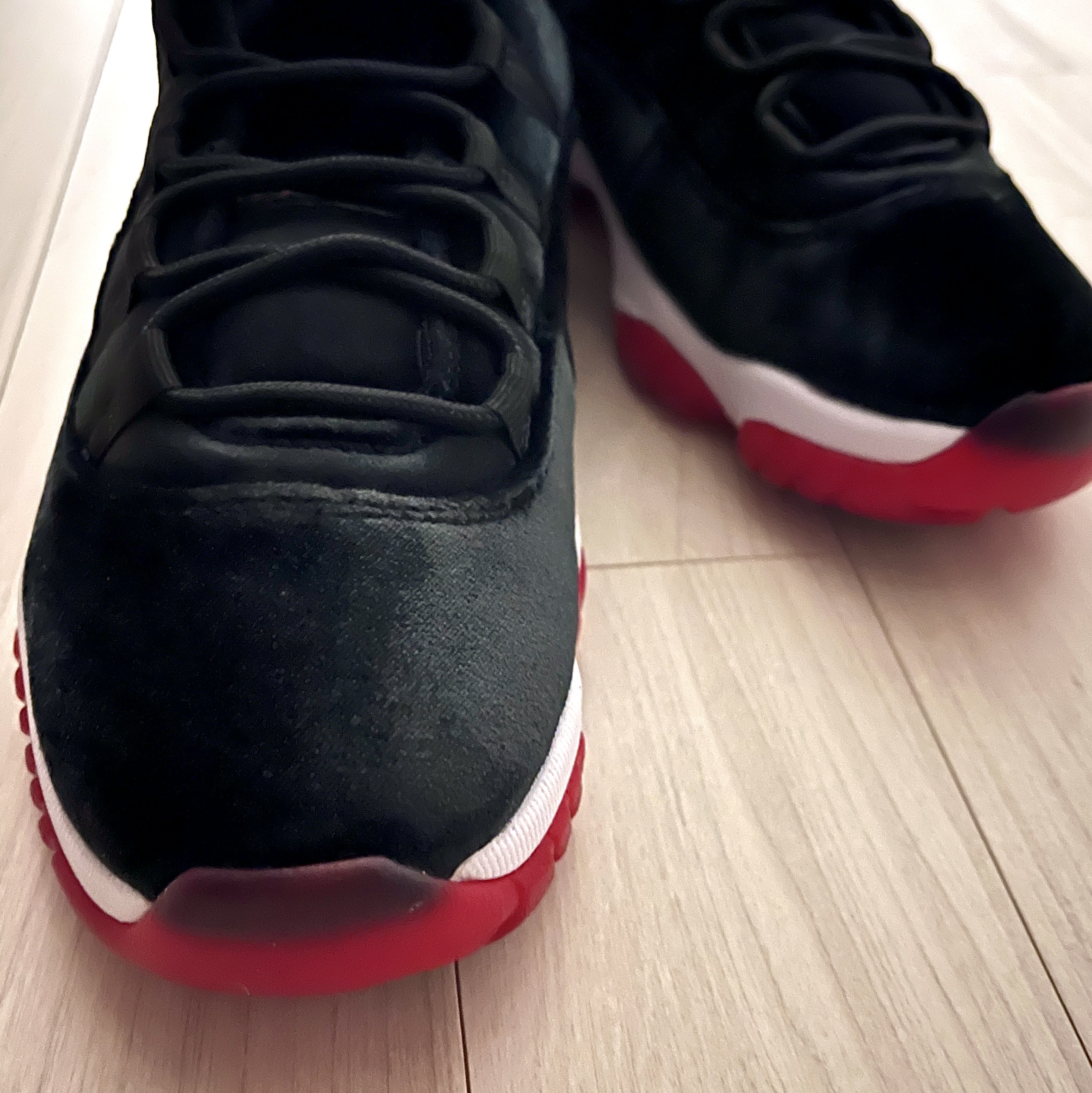 (W) Jordan 11 Retro Bred Velvet 착용 스타일 - 1