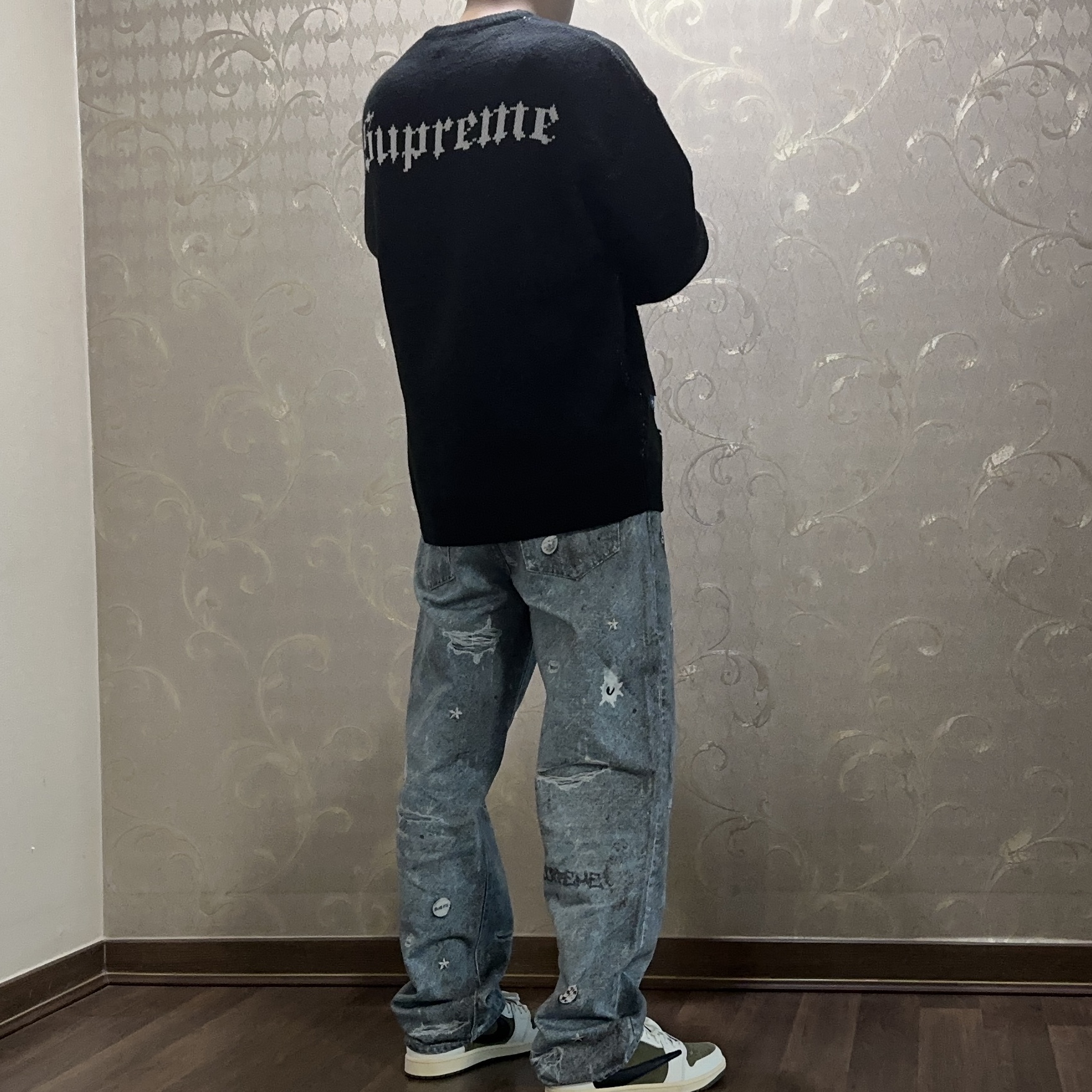 Supreme HJR Trompe L'oeil Loose Fit Jean Blue - 24FW, Jordan 1 x Travis Scott Retro Low OG SP Reverse Olive 착용 스타일 - 3