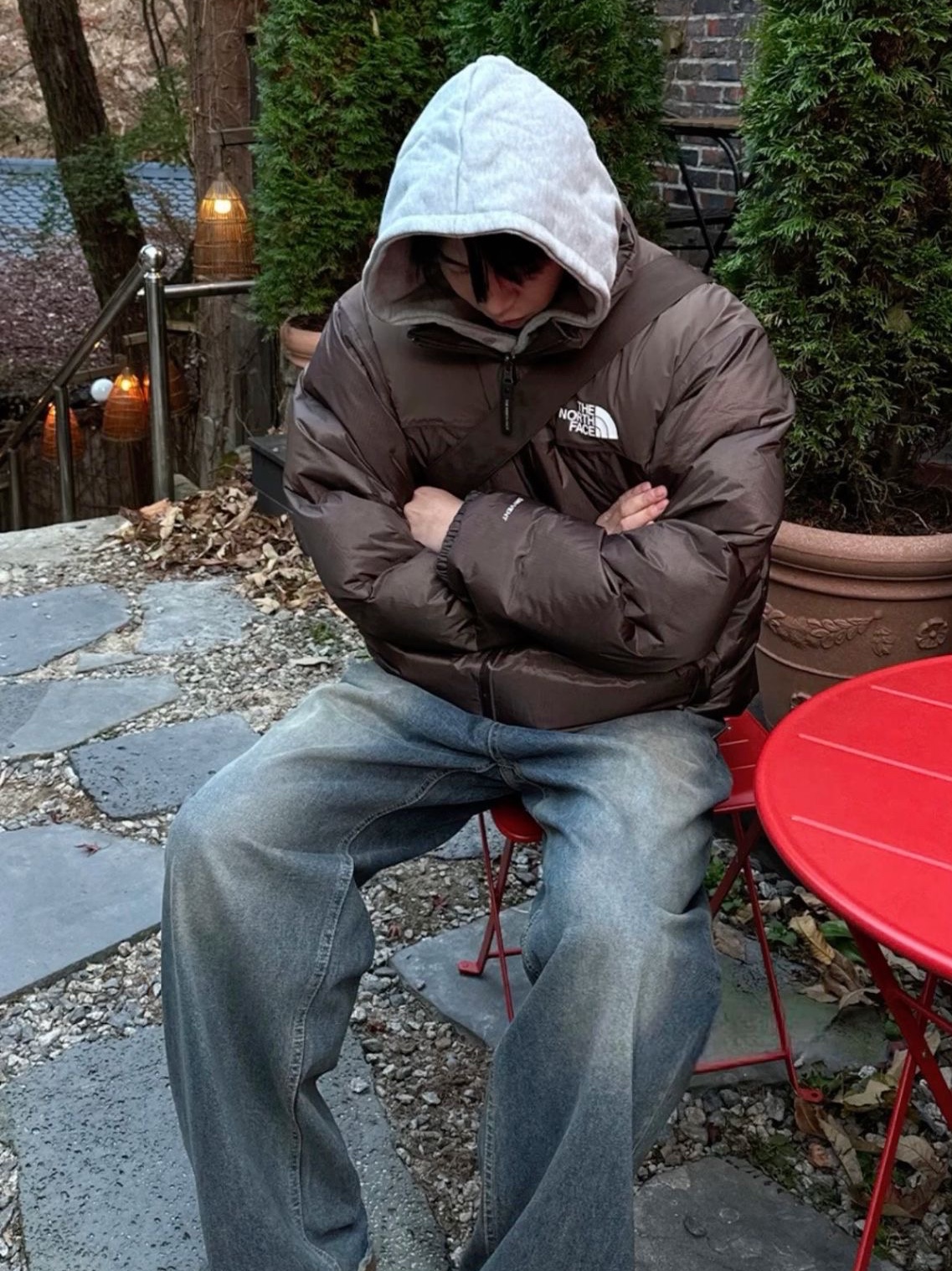 The North Face On Ball Jacket Black, (W) The North Face White Label Novelty Nuptse Down Jacket Cocoa Brown 착용 스타일 - 3