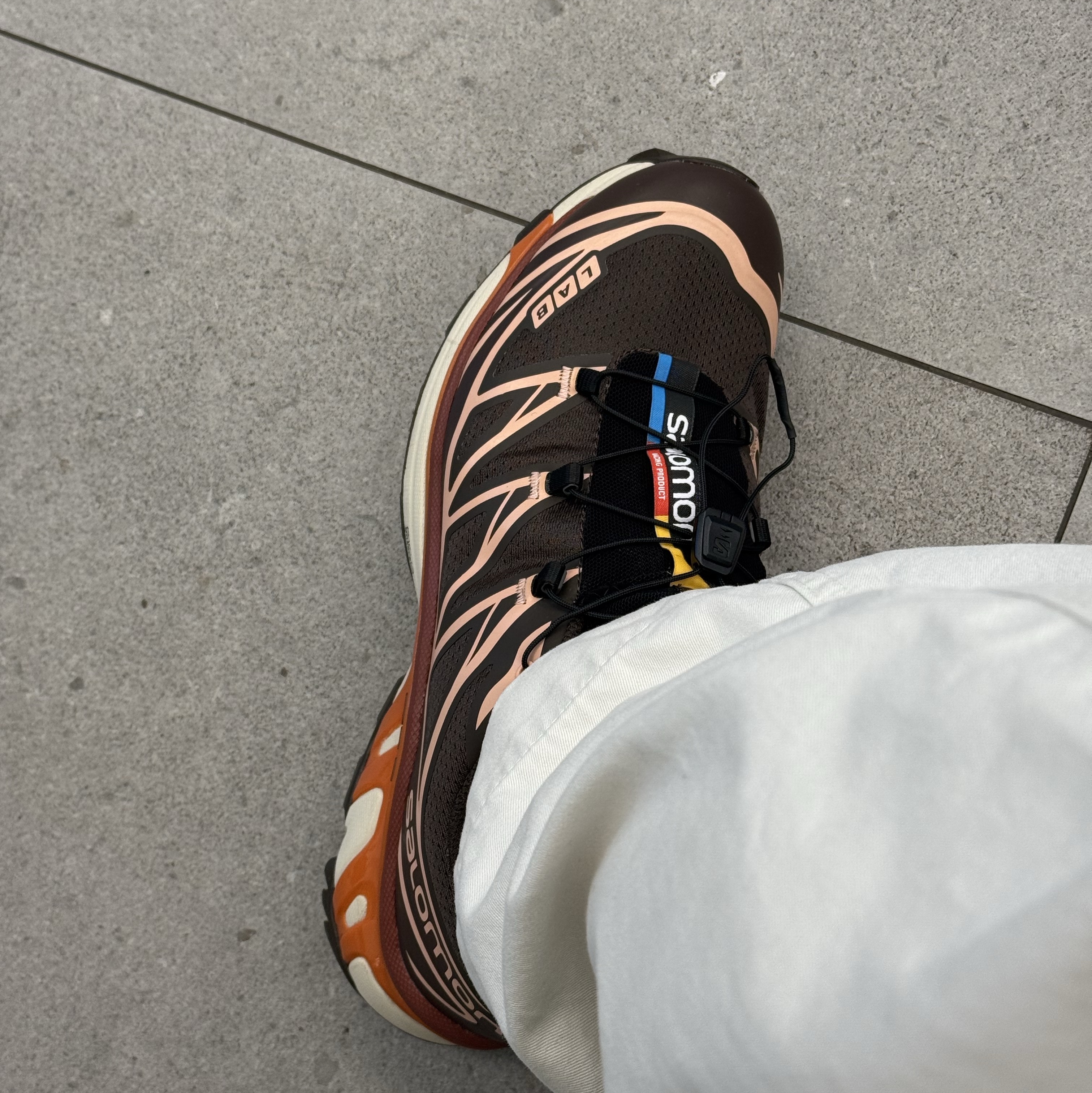 Salomon XT-6 Delicioso Chocolate Fondant 착용 스타일 - 2