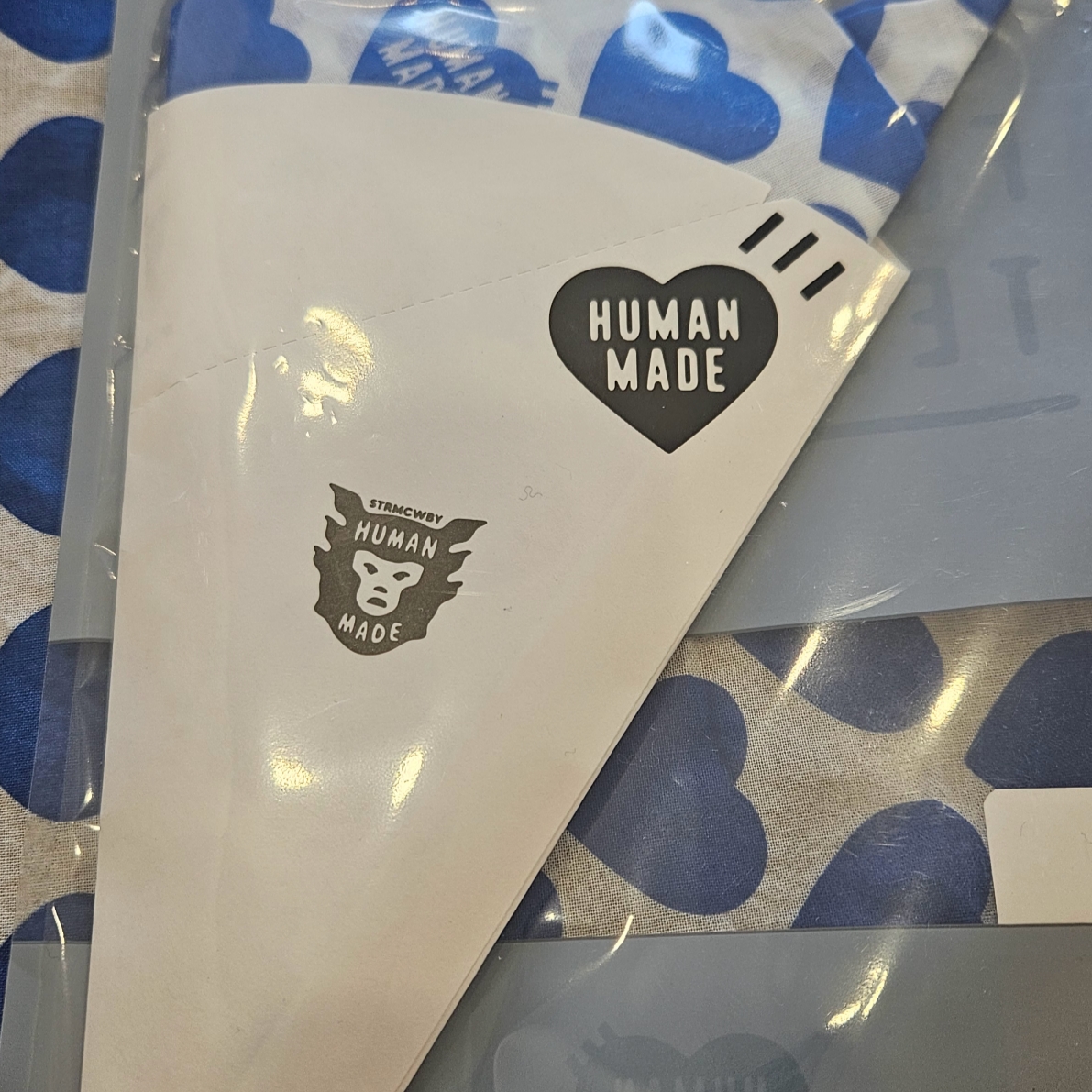 Human Made Big Bandana #2 Navy, Chanel Codes Couleur Limited Edition Miroir Double Facettes 131 Cavalier Seul 착용 스타일 - 3