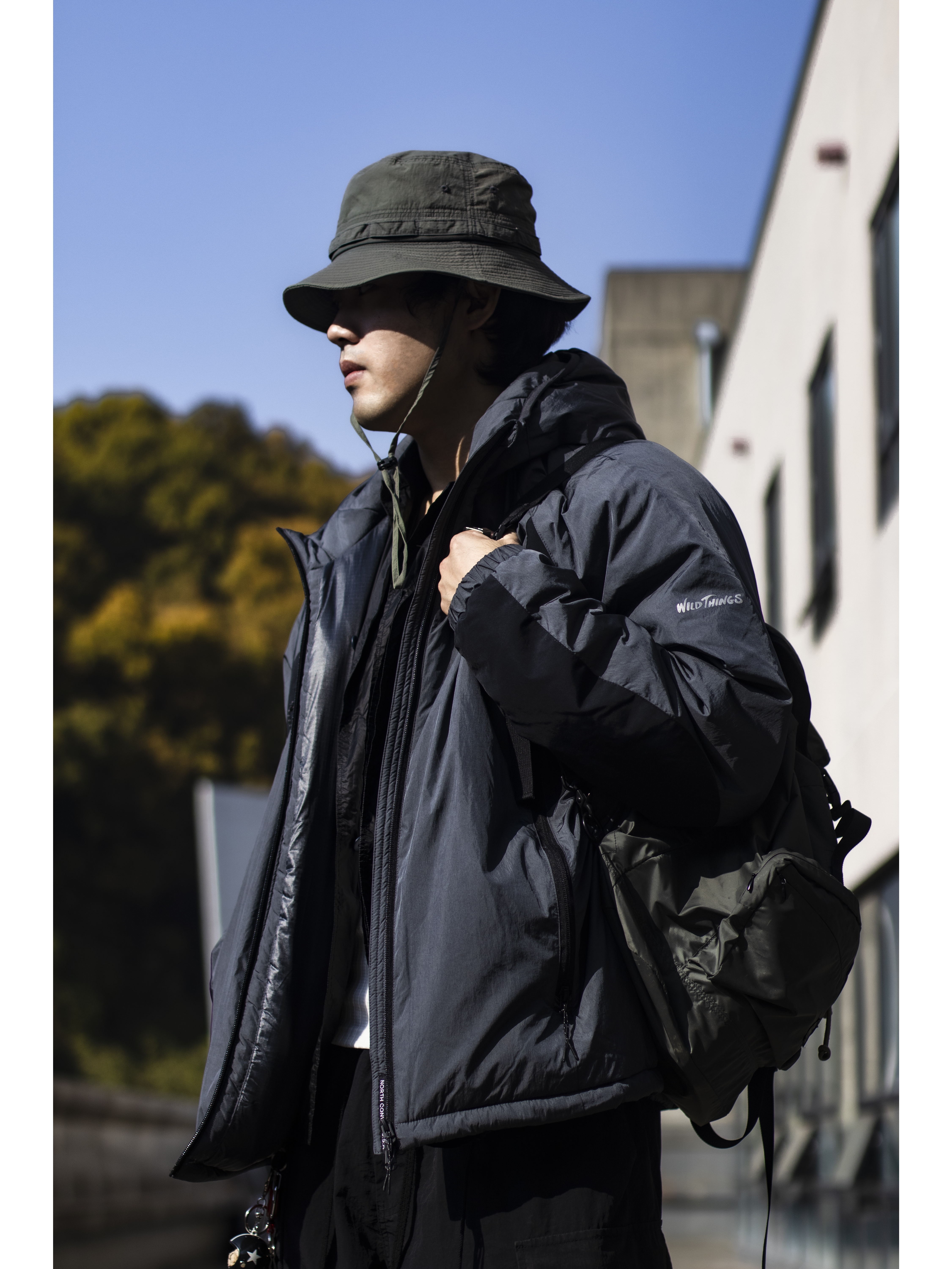 Wildthings Mountain Field Padding Jacket Graphite 착용 스타일 - 1