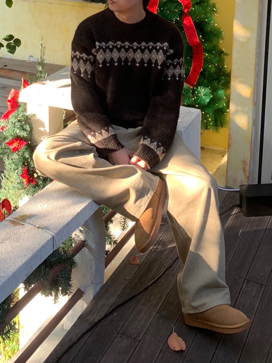 UGG Tasman Slipper Chestnut 착용 스타일 - 5
