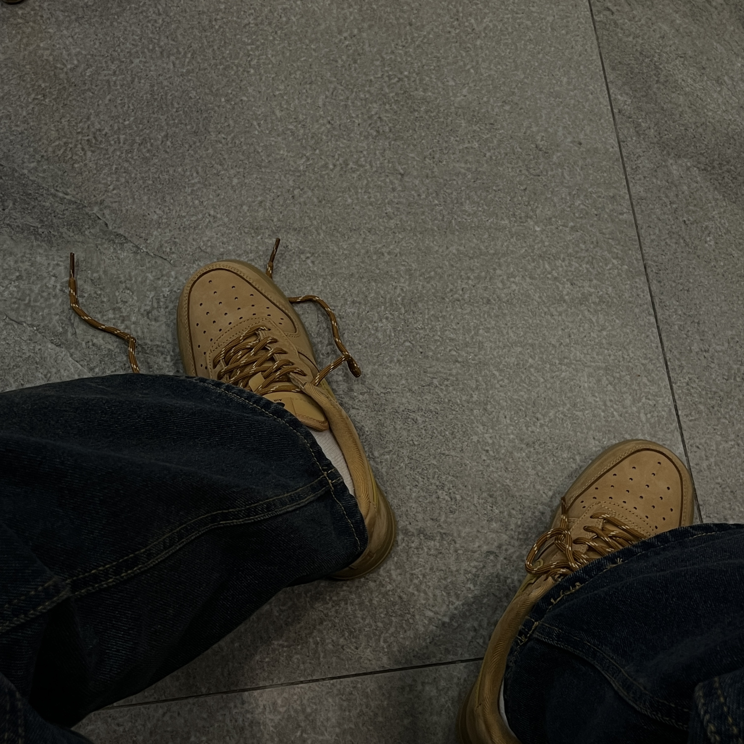 (W) Nike Air Force 1 '07 WB Flax Wheat 착용 스타일