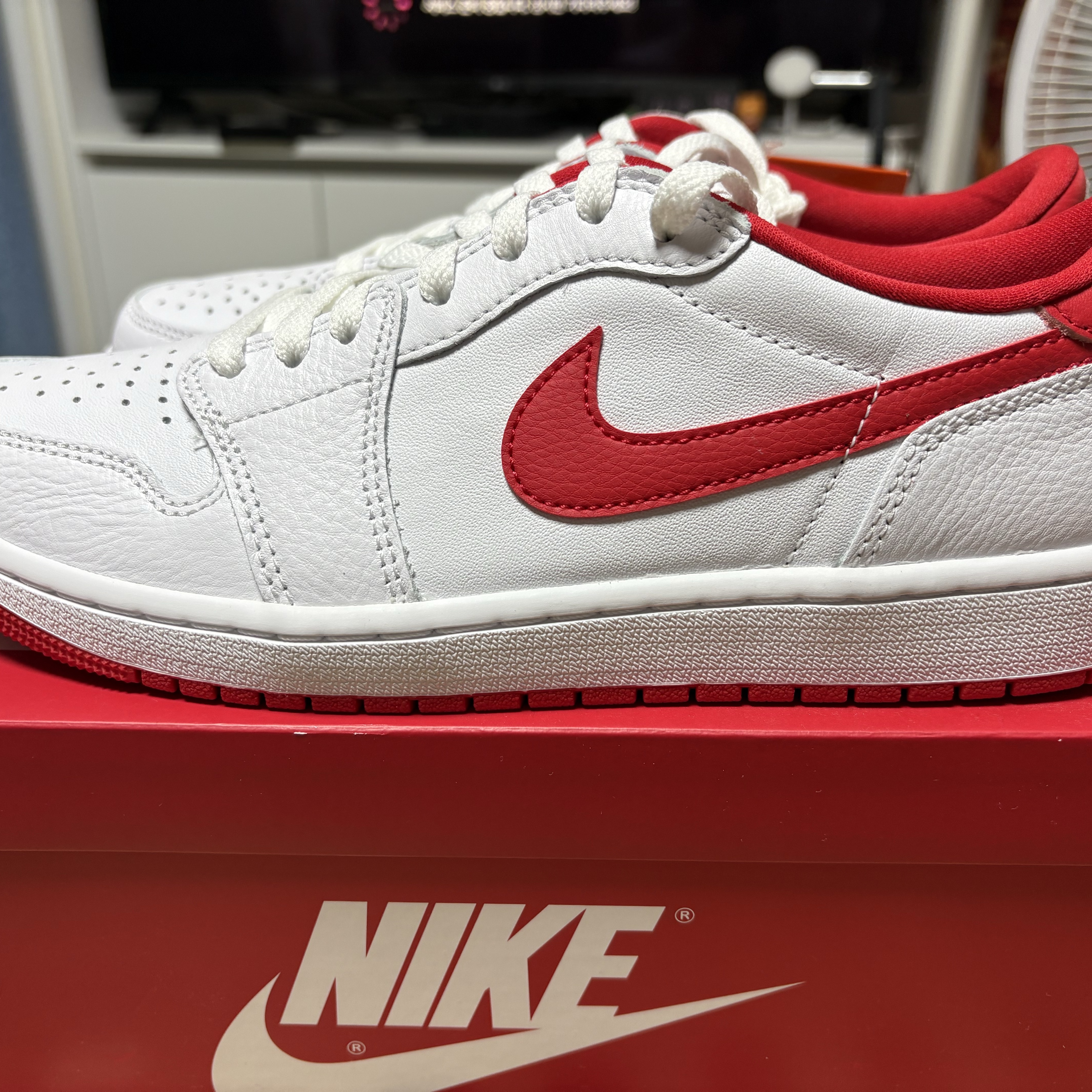 Jordan 1 Retro Low OG University Red 착용 스타일 - 2