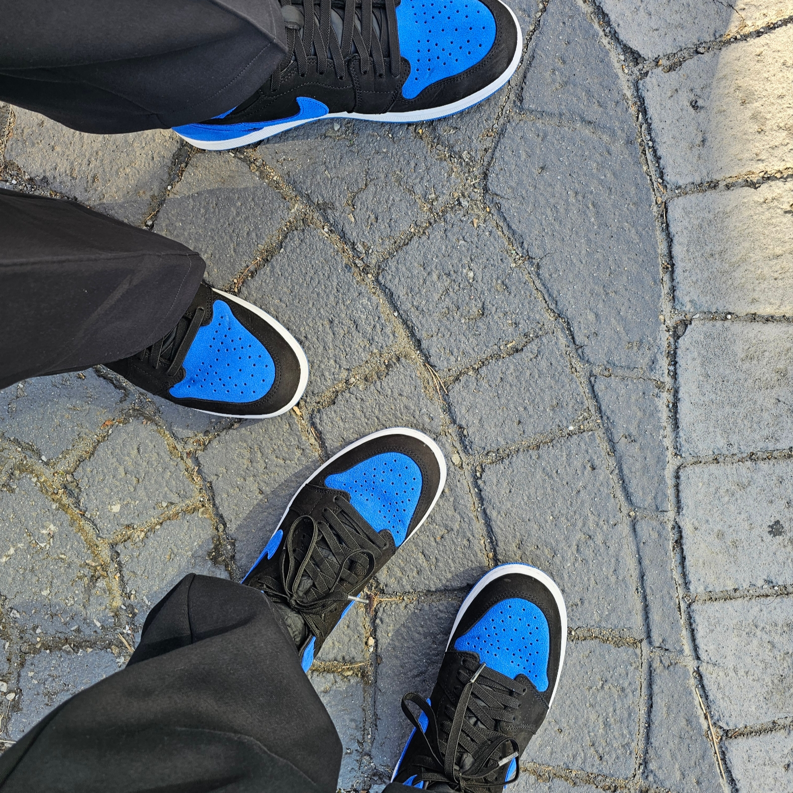 Jordan 1 Retro High OG Royal Reimagined 착용 스타일 - 2