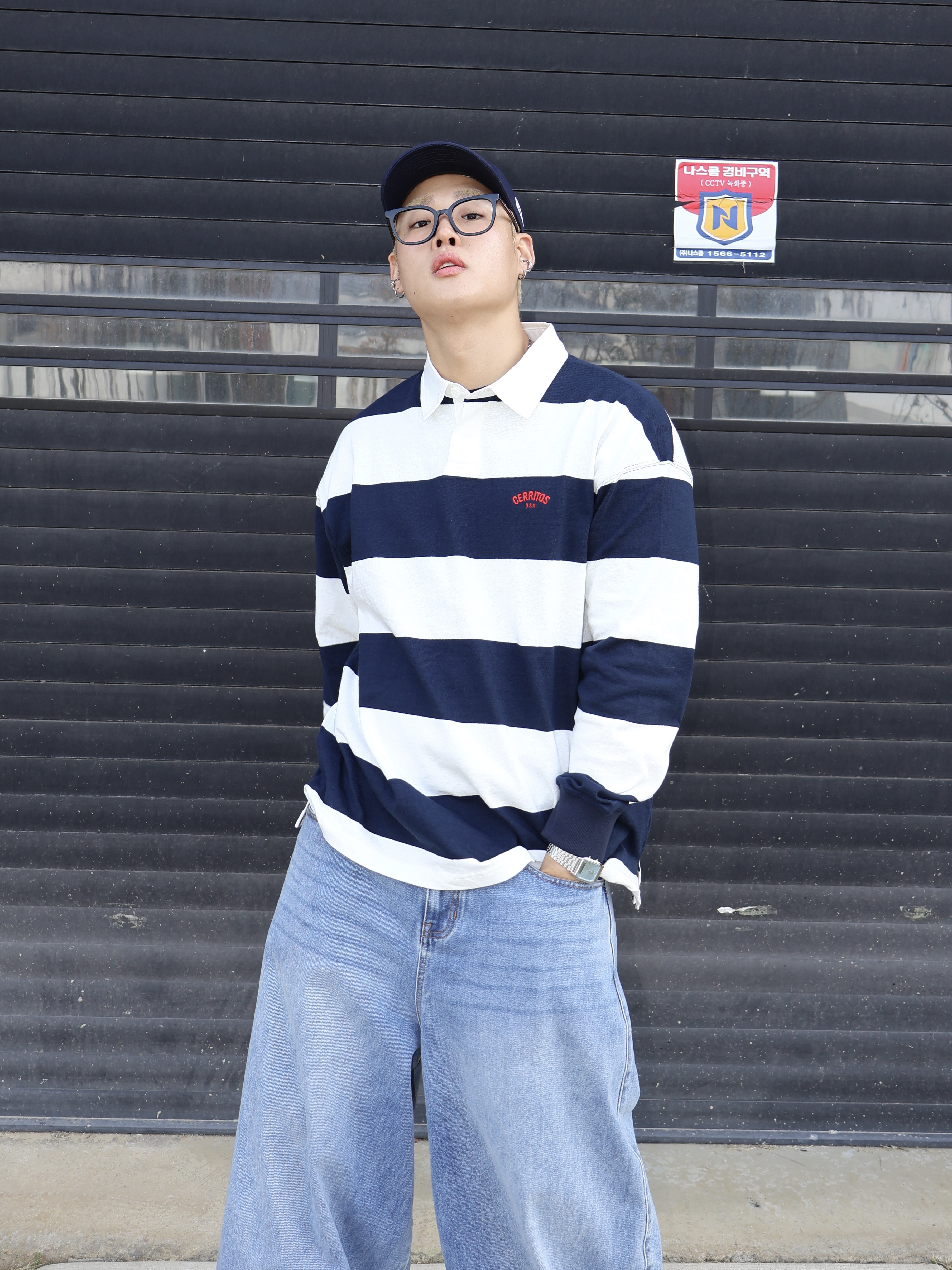 Hotel Cerritos HC SFC Ball Cap DeepBlue, Hotel Cerritos Stripe Rugby Long Sleeve T-Shirt White 착용 스타일 - 5