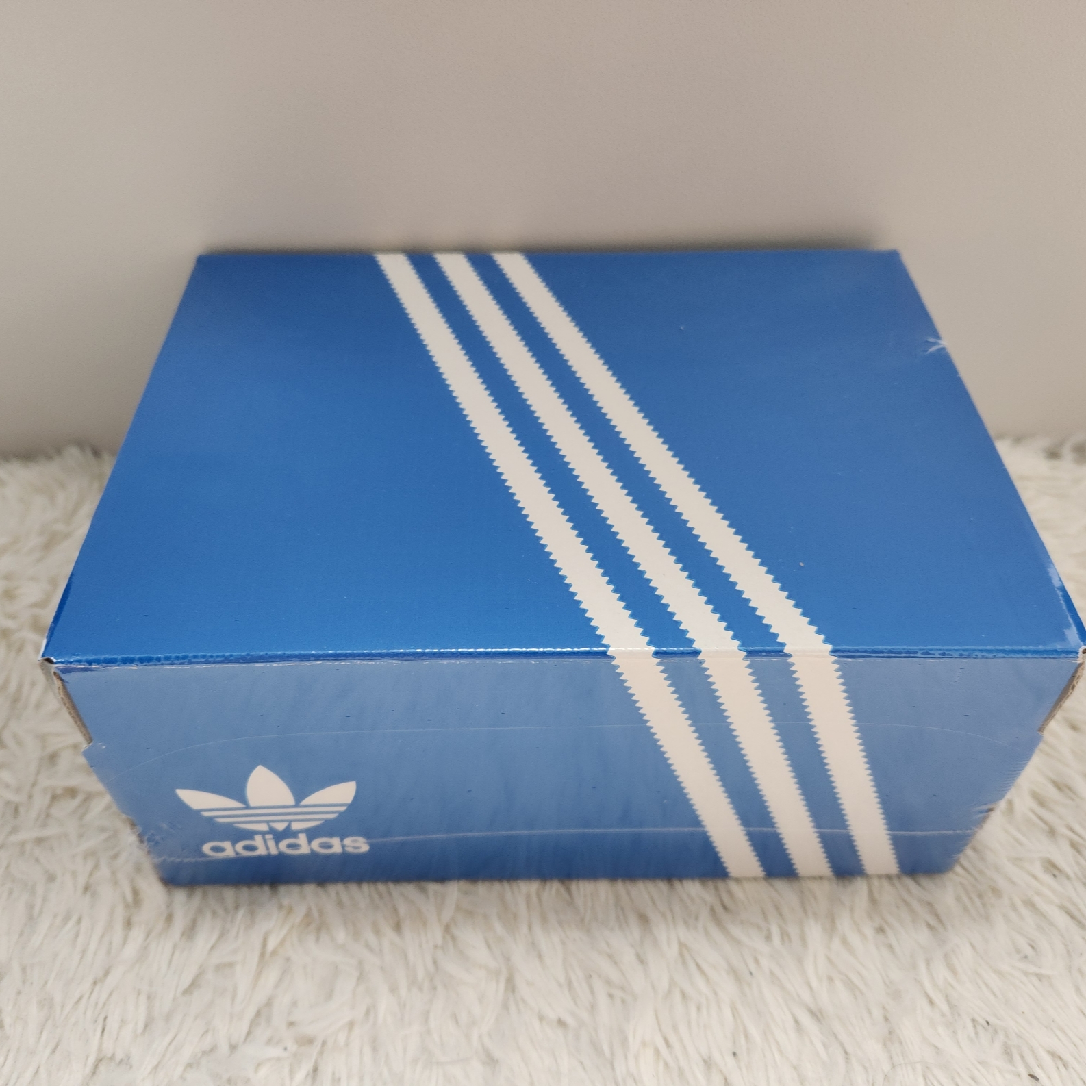(Infant) Adidas Samba OG Cloud White Core Black 착용 스타일 - 1