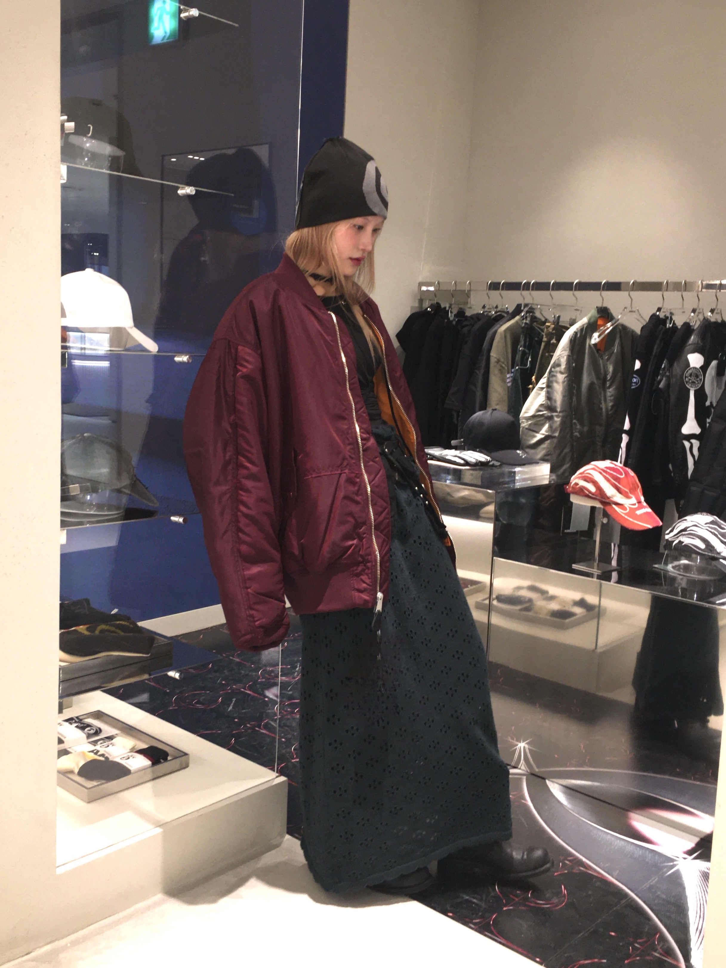 Thug Club A Bird Wants To Fly High, Might Be Hit By Lighting Ivory - 24FW, Mastermind World x Alpha Industries MA-1 Burgundy - 24FW 착용 스타일 - 3