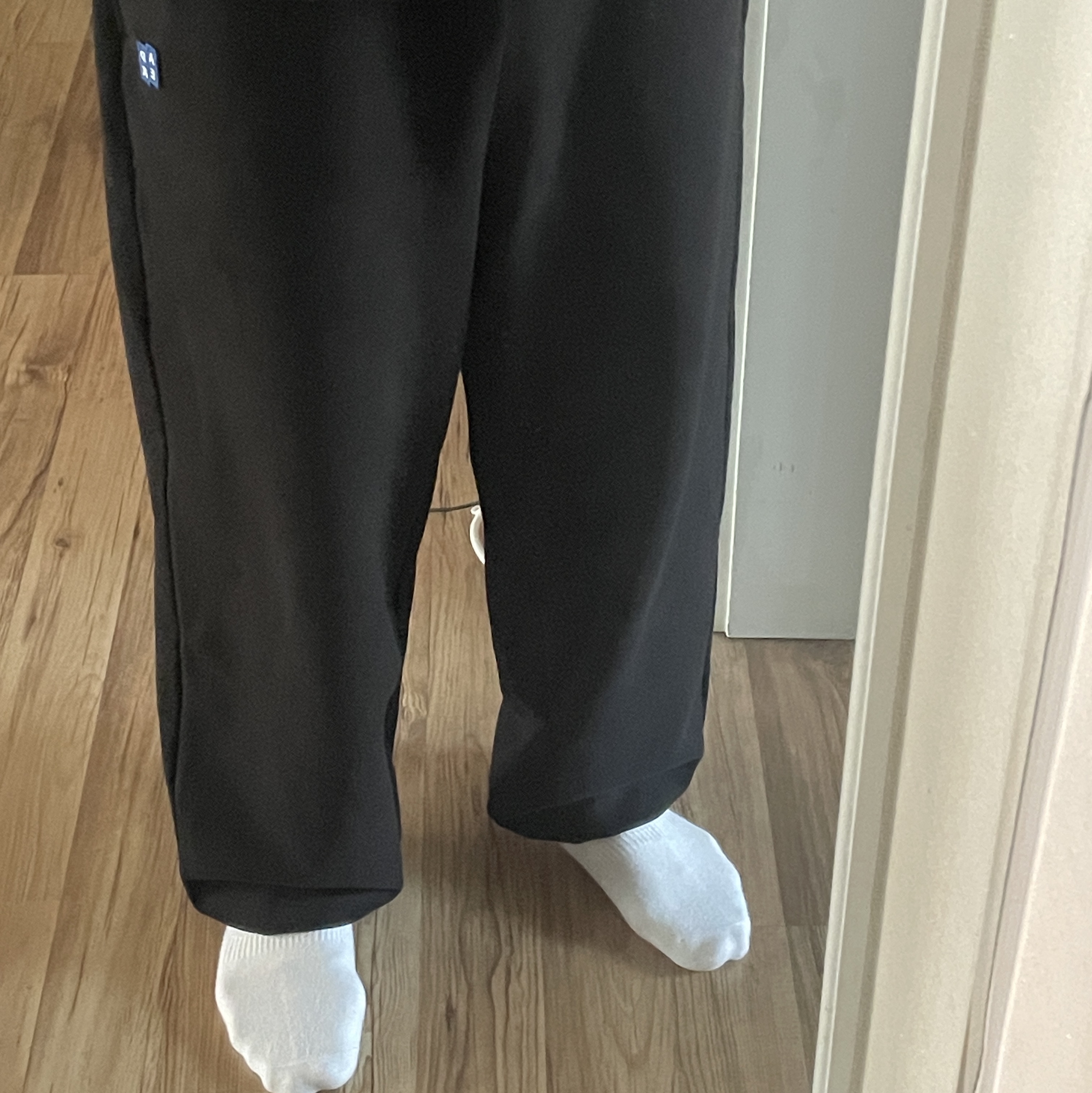 Ader Error Sig; TRS Tag Sweatpants 01 Noir 착용 스타일