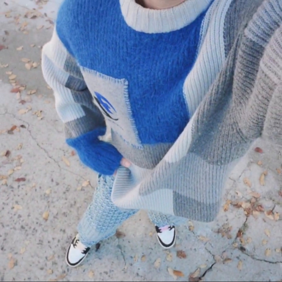 Zara x Ader Error Patchwork Oversize Knit Sweater Multicolor, Supreme Monogram Double Knee Denim Painter Pants Blue - 21FW 착용 스타일