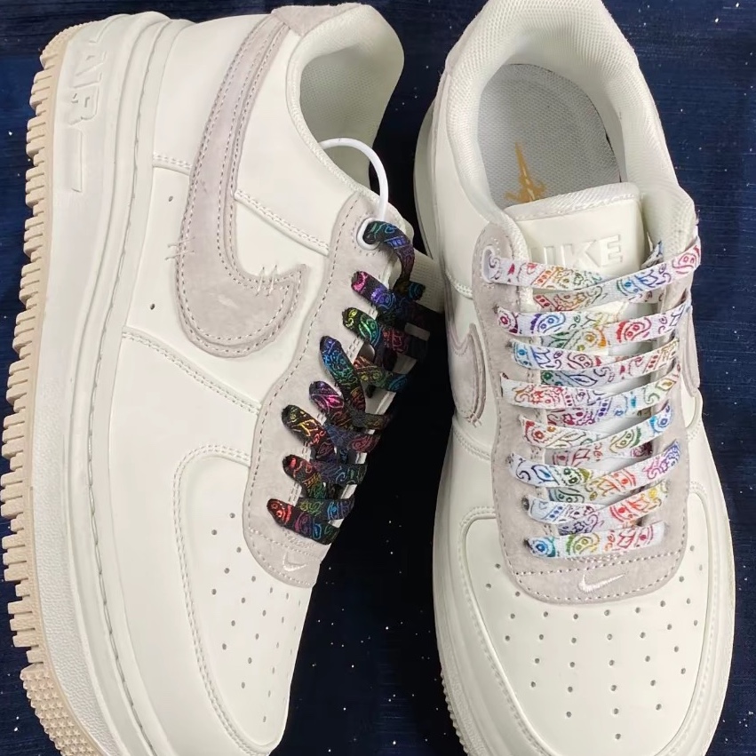 Nike Air Force 1 Luxe Summit White 착용 스타일 - 2