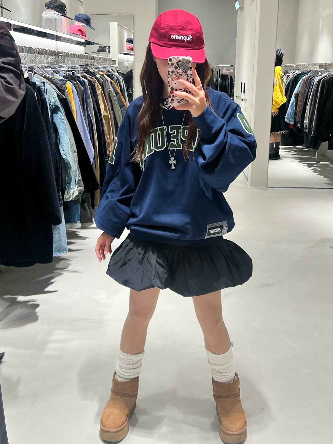 AAPE Main Crew Neck Sweater Navy - 24FW, Chrome Hearts Silichrome CH Cross Pendant Grey 2023 착용 스타일