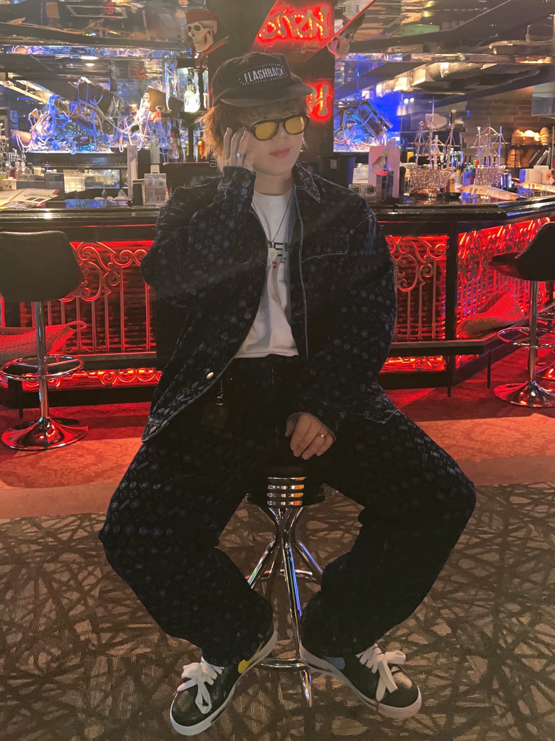 Supreme Flocked Denim Trucker Jacket Blue - 24FW, Supreme Flocked Loose Fit Jean Blue - 24FW 착용 스타일