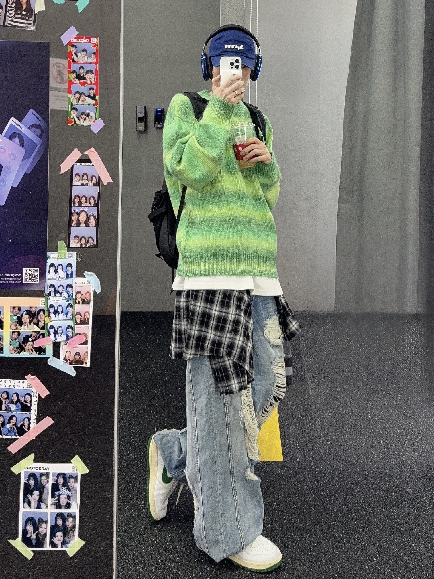 Nike Air Force 1 '07 LV8 Varsity White Pine Green, Supreme Backpack Black - 23FW 착용 스타일 - 3