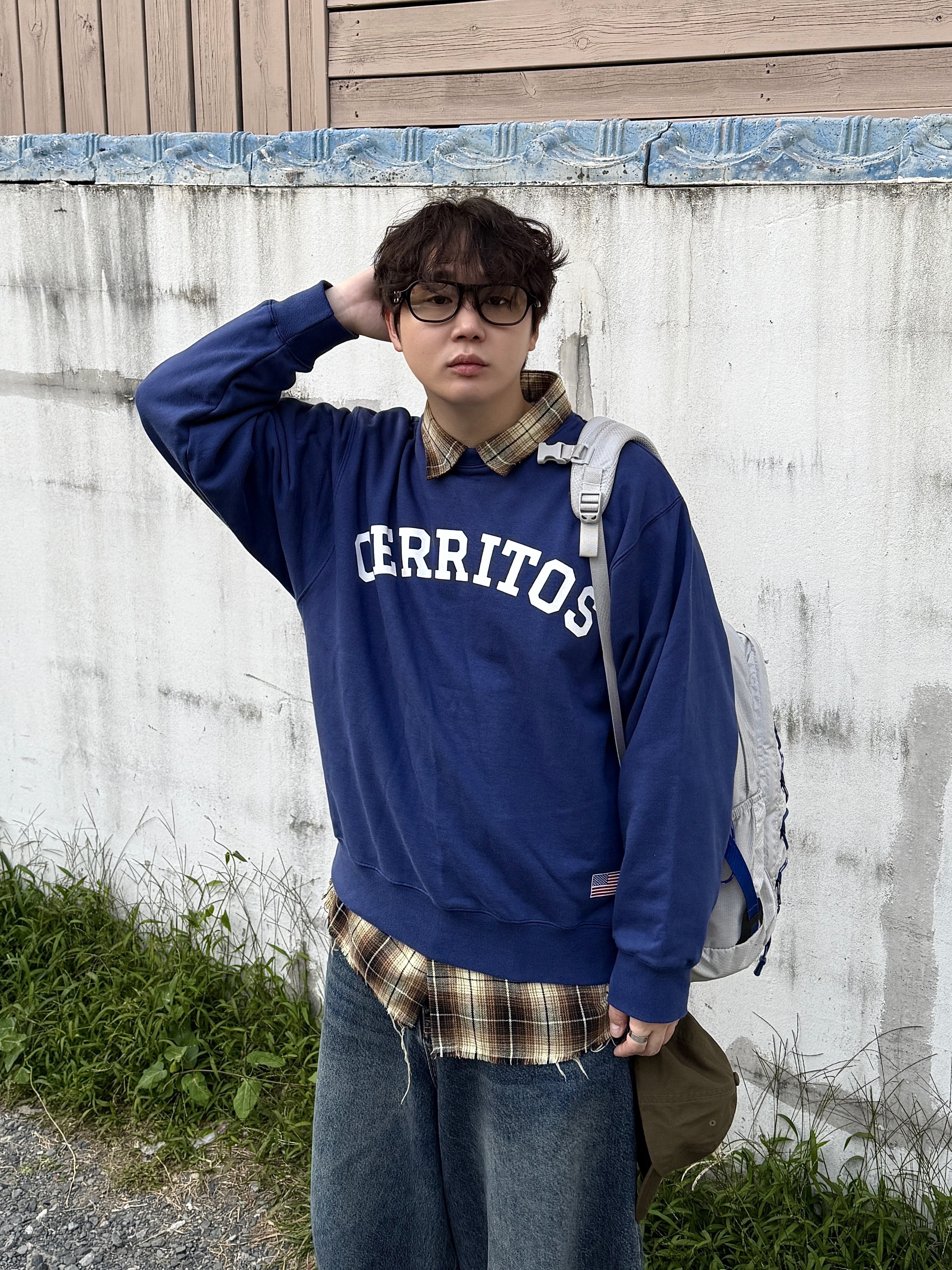 Hotel Cerritos New Cerritos Sweat-Shirt SapphireBlue, Gentle Monster x Maison Margiela MM113 Black Clear 착용 스타일 - 2
